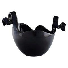 Claydies für Kähler, Primadonna-Schale aus schwarz glasierter Keramik, 21. Jahrhundert