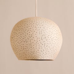Lampada a sospensione in ceramica Claylight da 7" - Motivo a pois: lampada da cucina scultorea fatta a mano