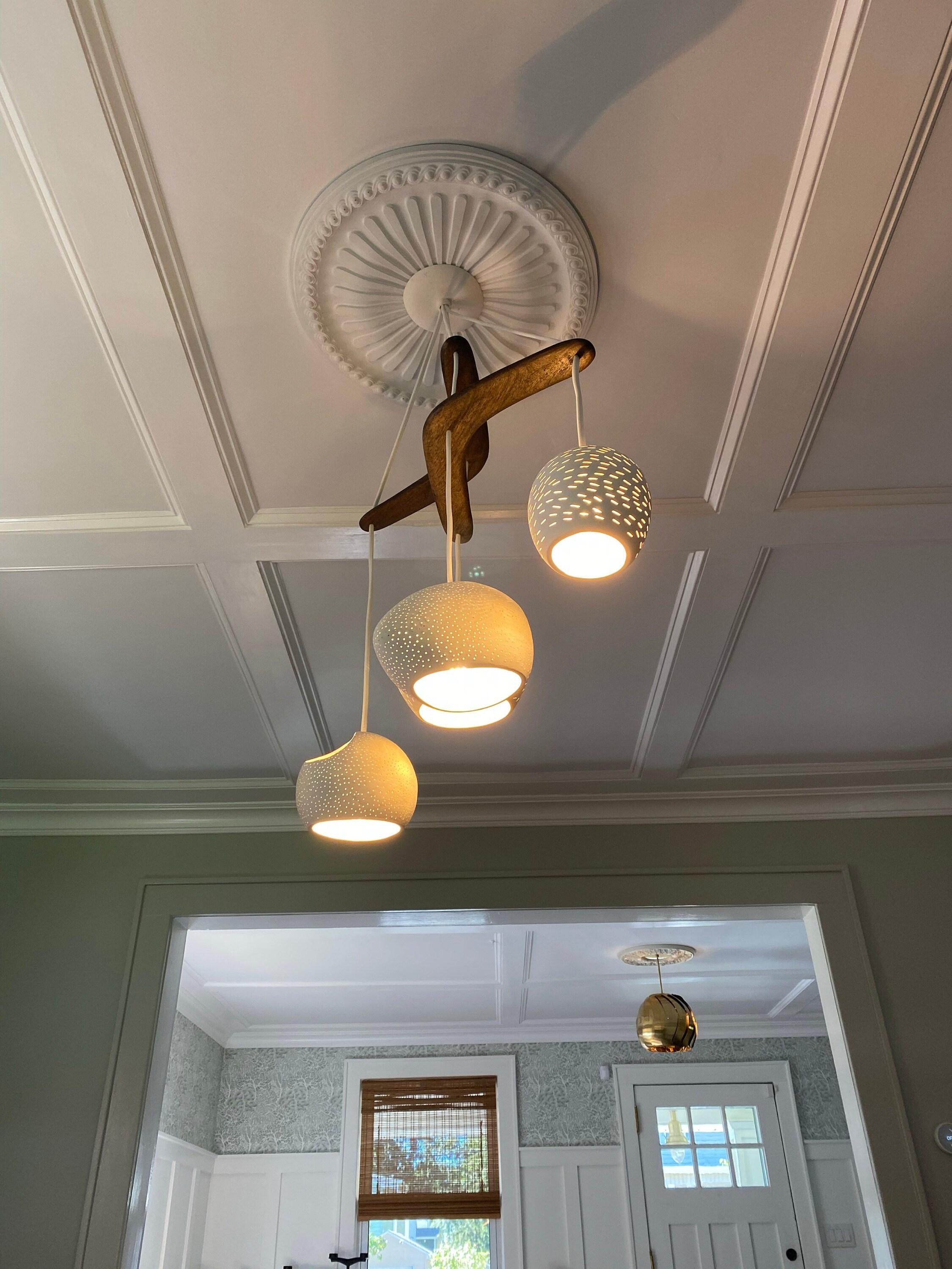 CLAYLIGHT BOOMERANG LARGE • Lustre moderne  Pendentif à quatre lumières  Céramique en vente 1
