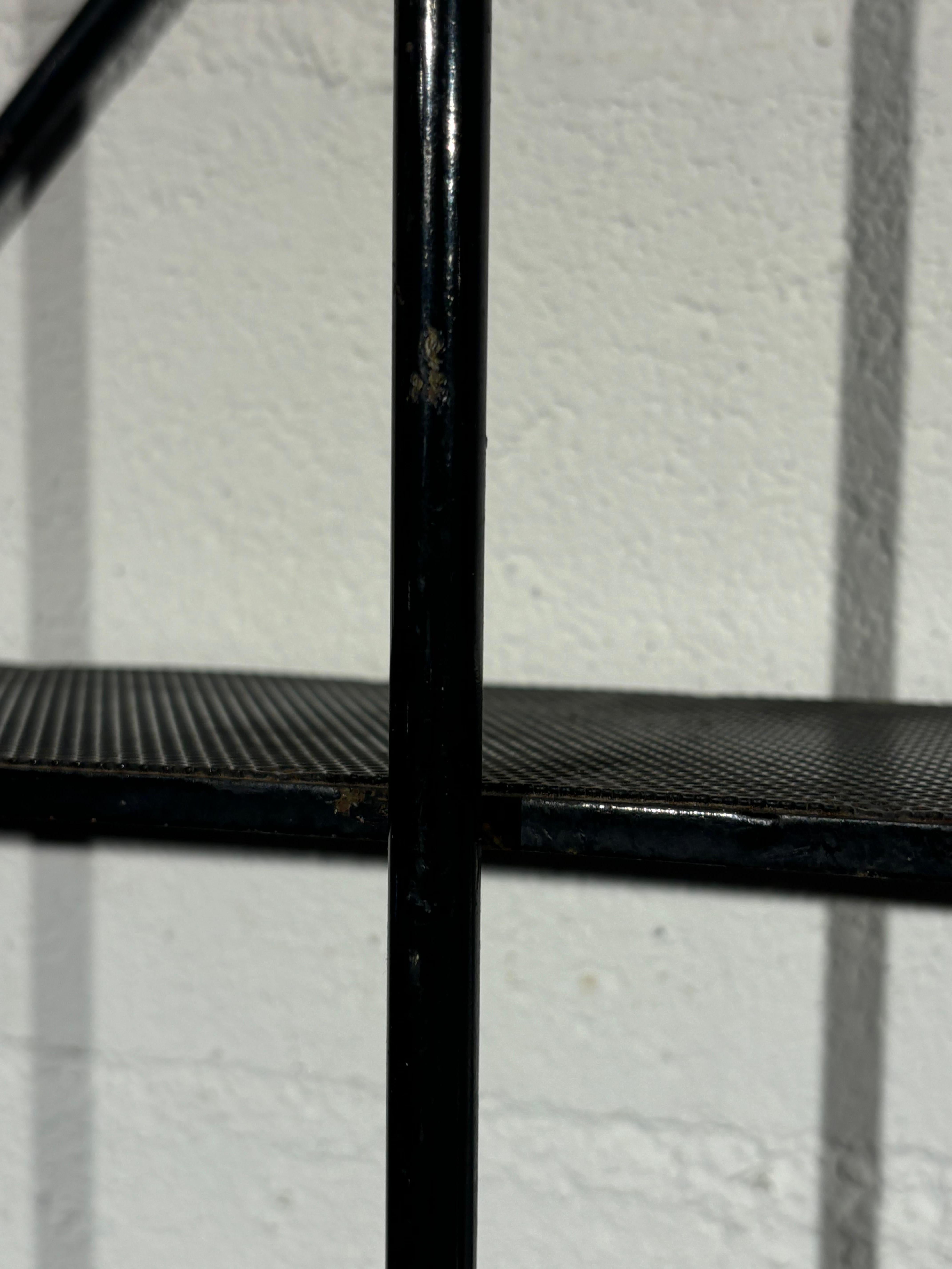 Estanterías Clé de sol de Mathieu Matégot en venta 7