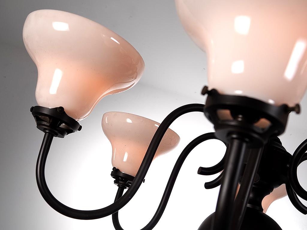 Vittoriano Lampadario vittoriano a sei bracci dalla linea pulita in vendita