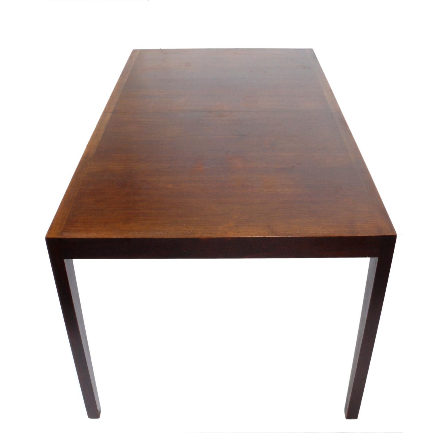 Mid-Century Modern Clean Lined Florence Knoll Walnut Dining Table For Sale