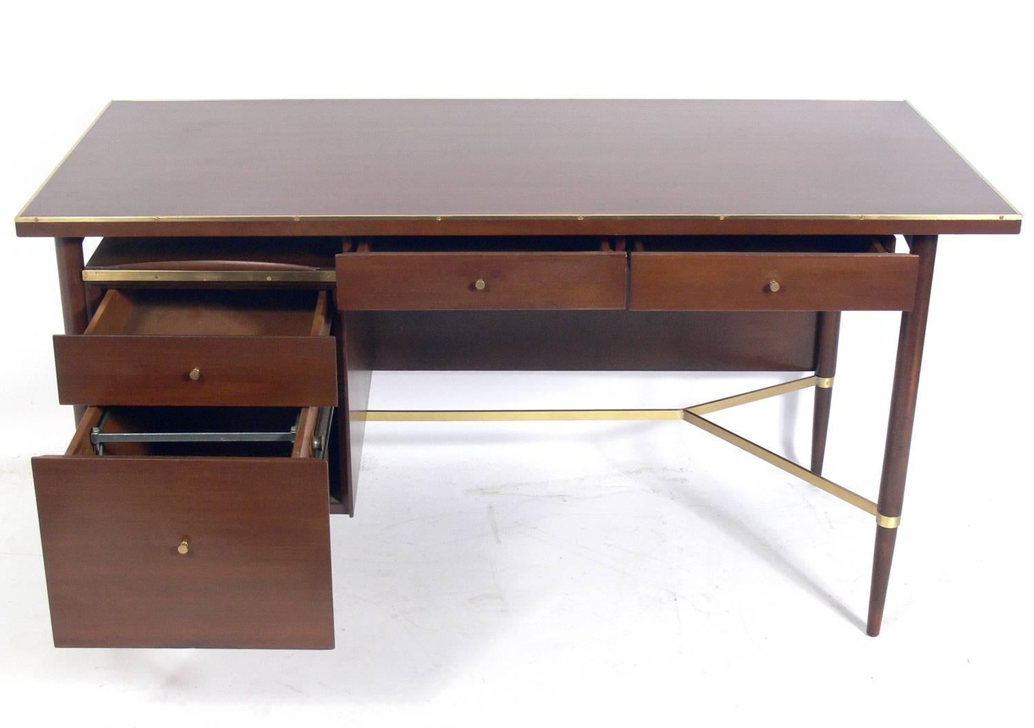 Mid-Century Modern Clean Lined Modern Desk by Paul McCobb For Sale