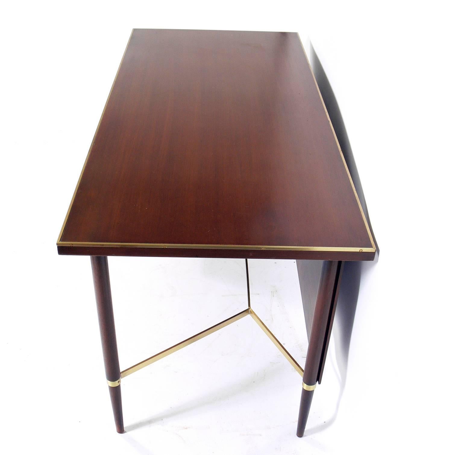 Clean Lined Modern Desk by Paul McCobb In Good Condition For Sale In Atlanta, GA