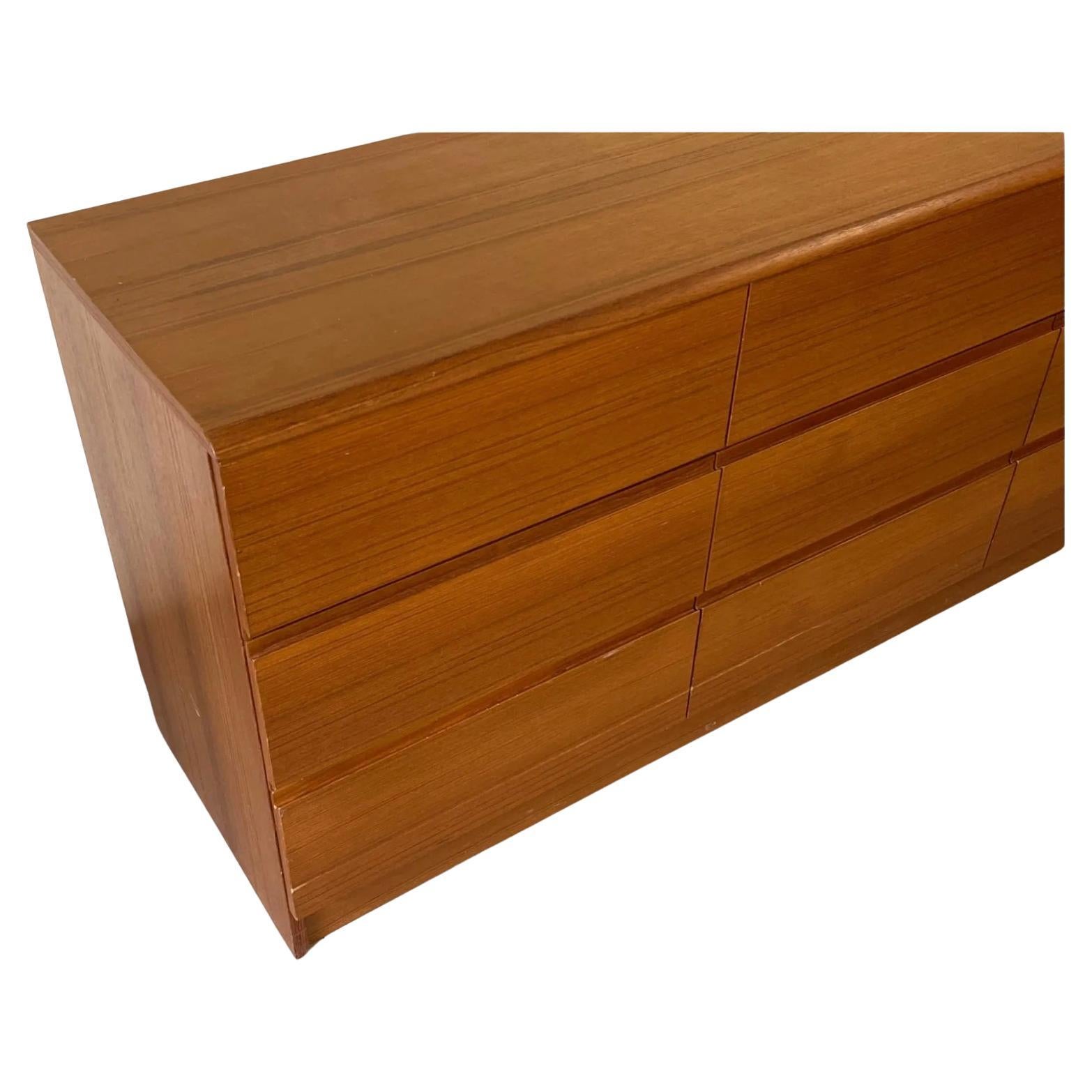 Woodwork Clean Mid century Danish modern Teak 9 drawer dresser credenza  For Sale