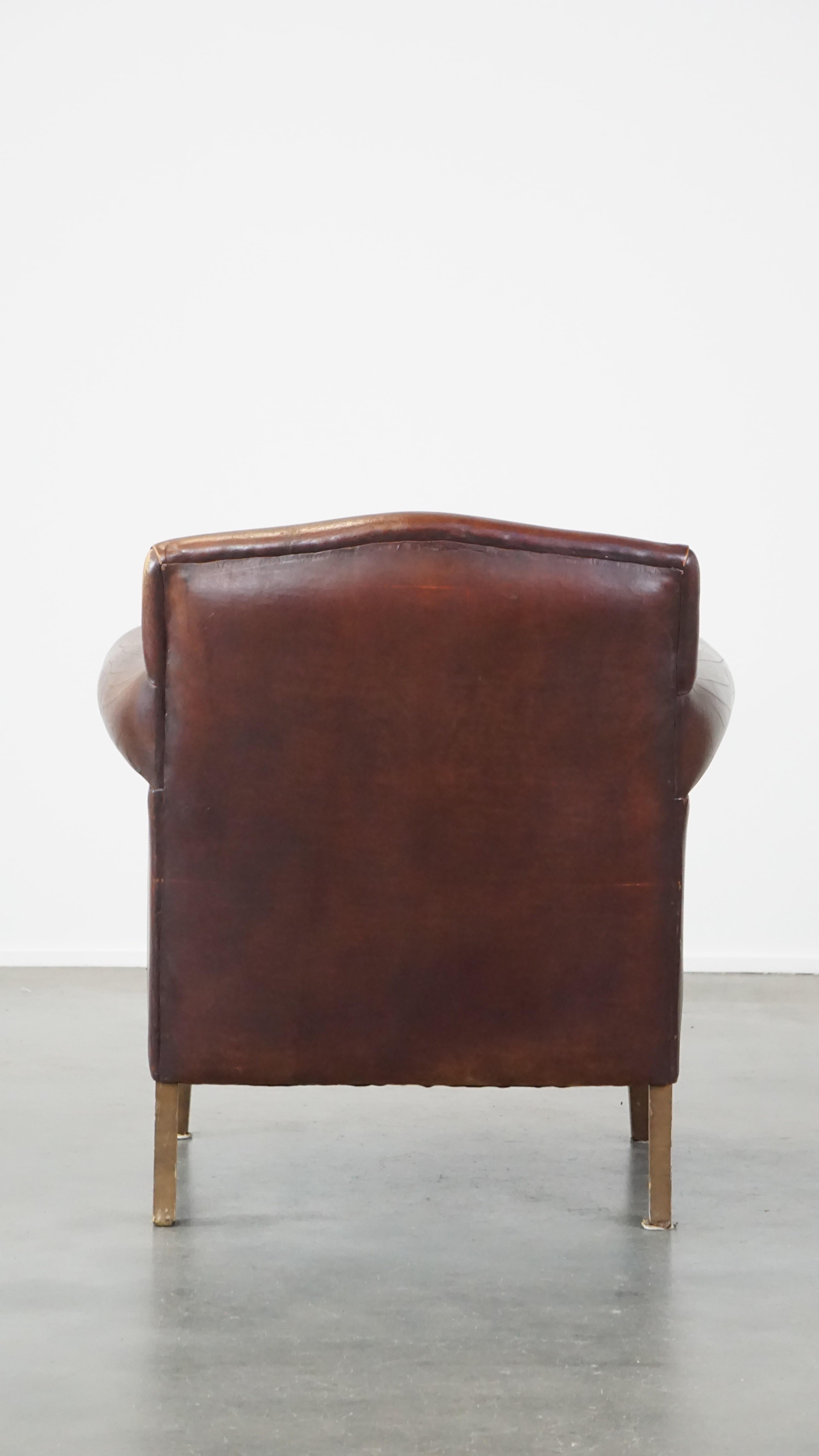 Fauteuil en peau de mouton à la finition soignée Bon état - En vente à Harderwijk, NL