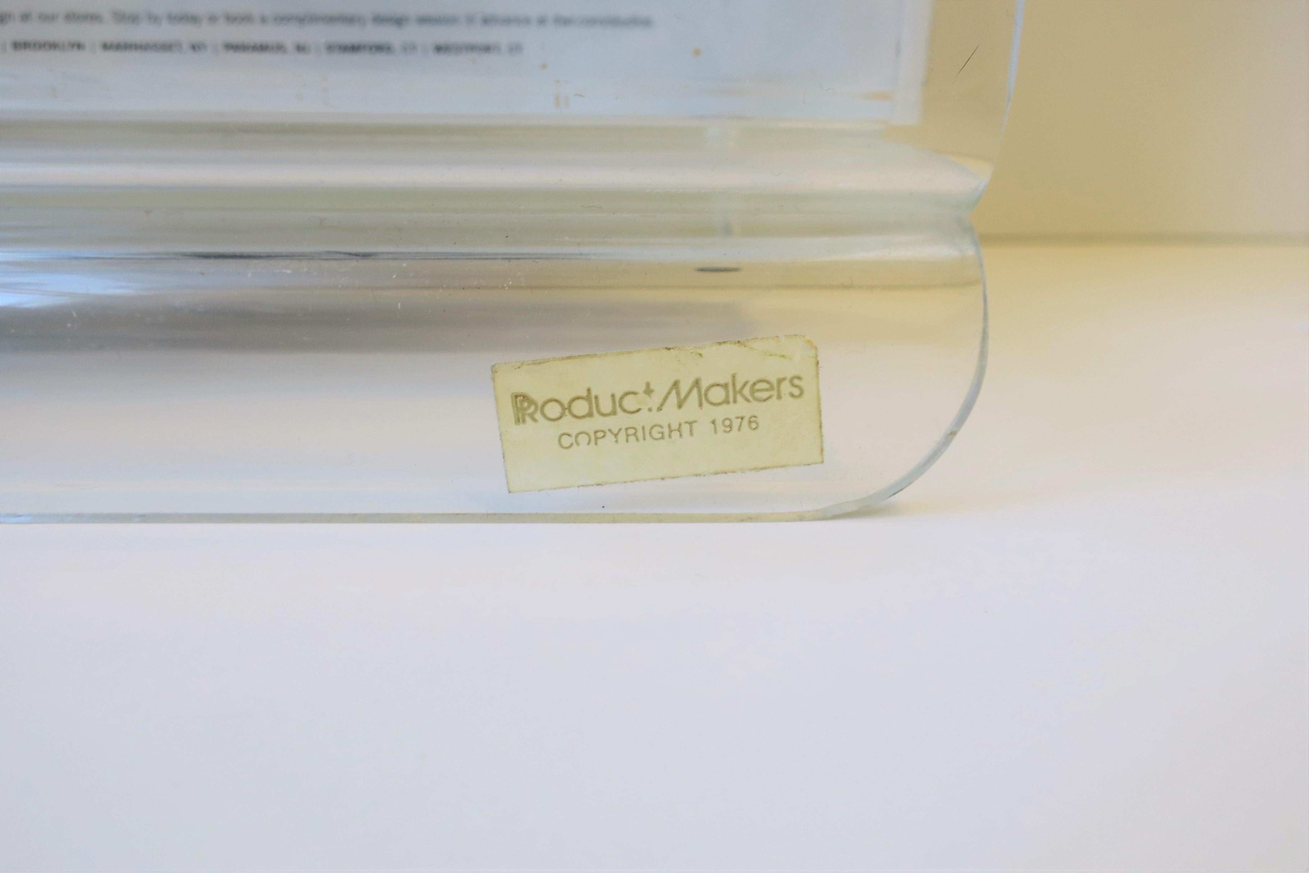 Acrylic Lucite Magazine Holder Stand, 1976 3