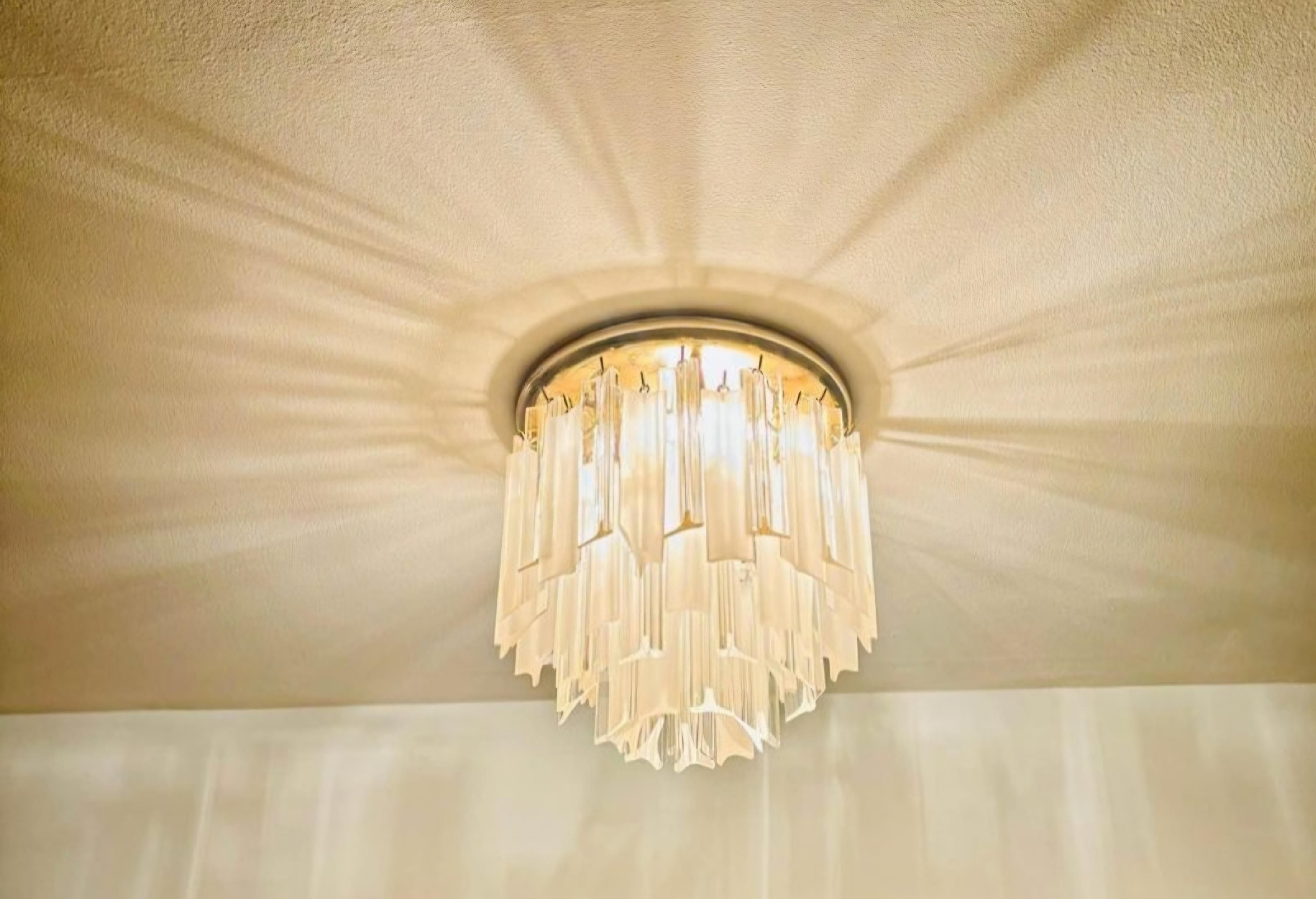 Clear and Frosted Lucite and Brass Chanderlier Flushmount Ceiling Lighting In Good Condition For Sale In Toronto, ON