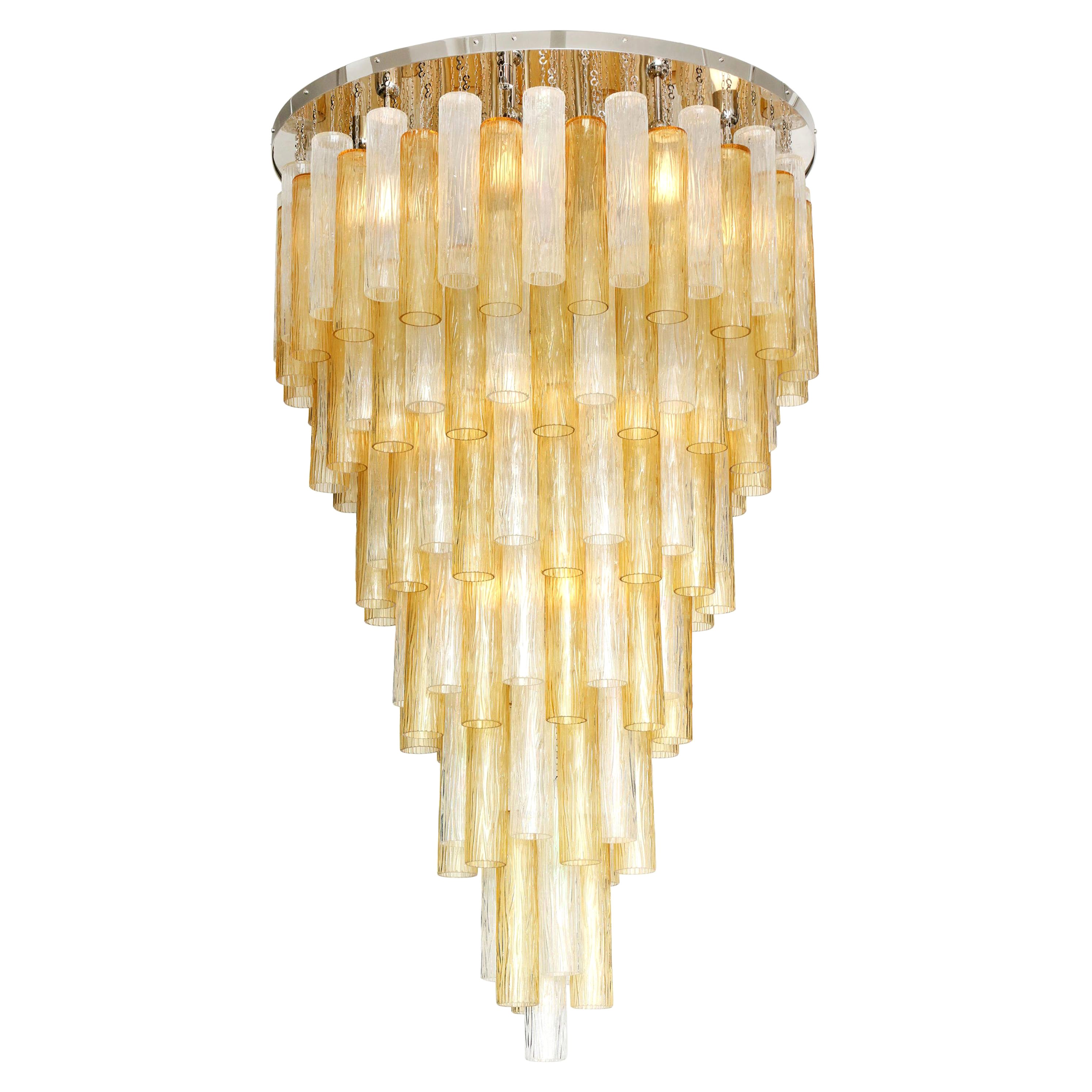Lustre encastré en verre de Murano transparent et à niveaux dorés, Italie, 60" de haut
