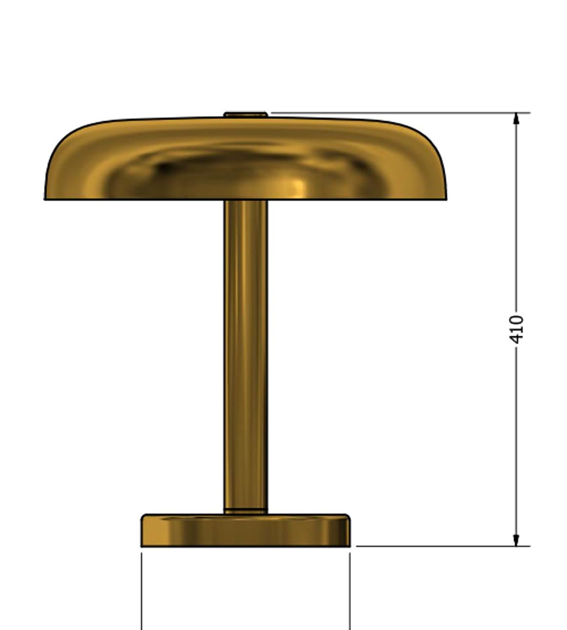 Clear and Modern Art Deco Style Bauhaus Brass Table Lamp, Re-Edition In New Condition For Sale In Vienna, AT