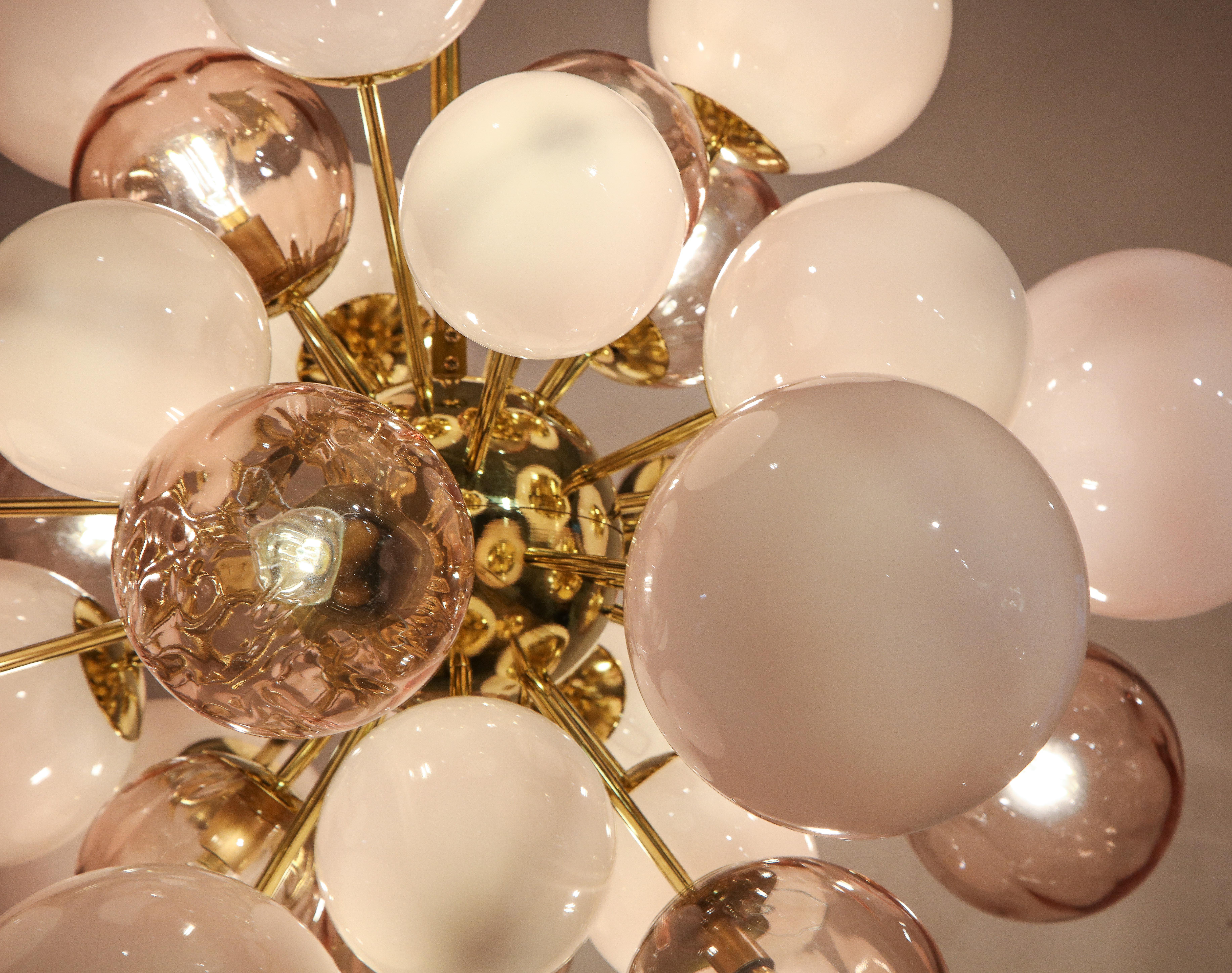 Clear and Opaque Pink Blush Murano Glass and Brass Sputnik Chandelier, Italy 2