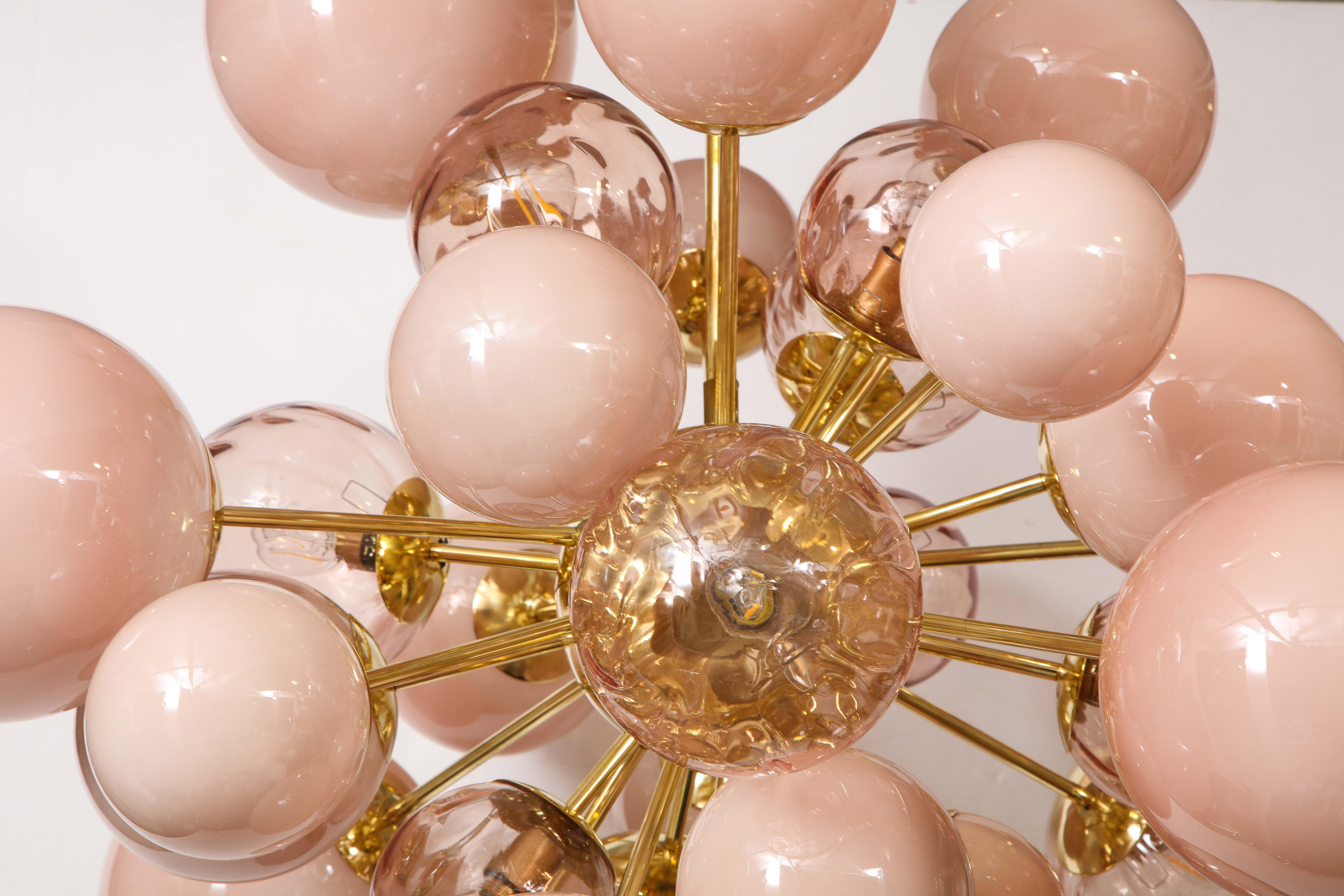 Contemporary Clear and Opaque Pink Blush Murano Glass and Brass Sputnik Chandelier, Italy