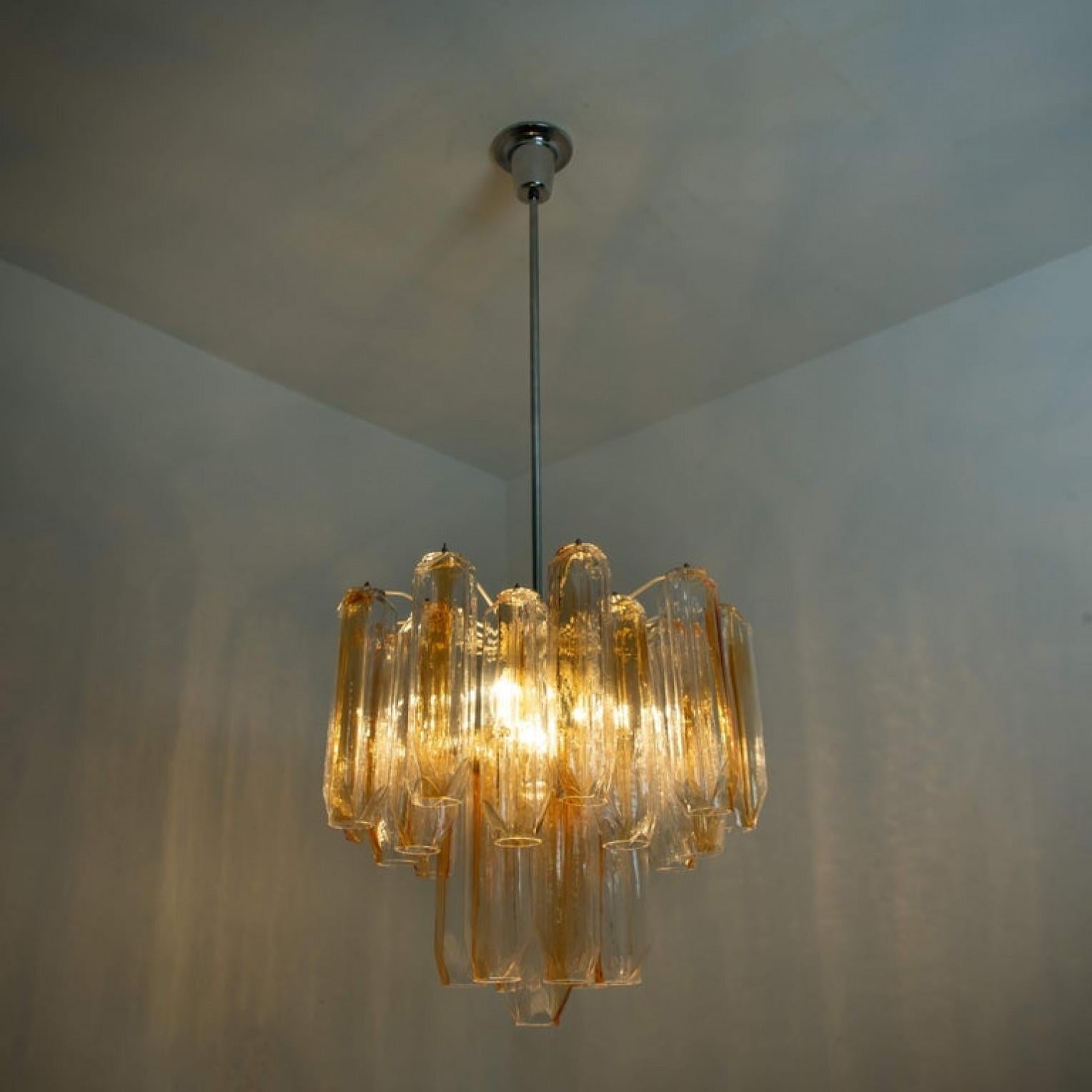 Clear and Orange/Amber Angled Glass Tubes Chandelier by J.T. Kalmar In Good Condition For Sale In Rijssen, NL
