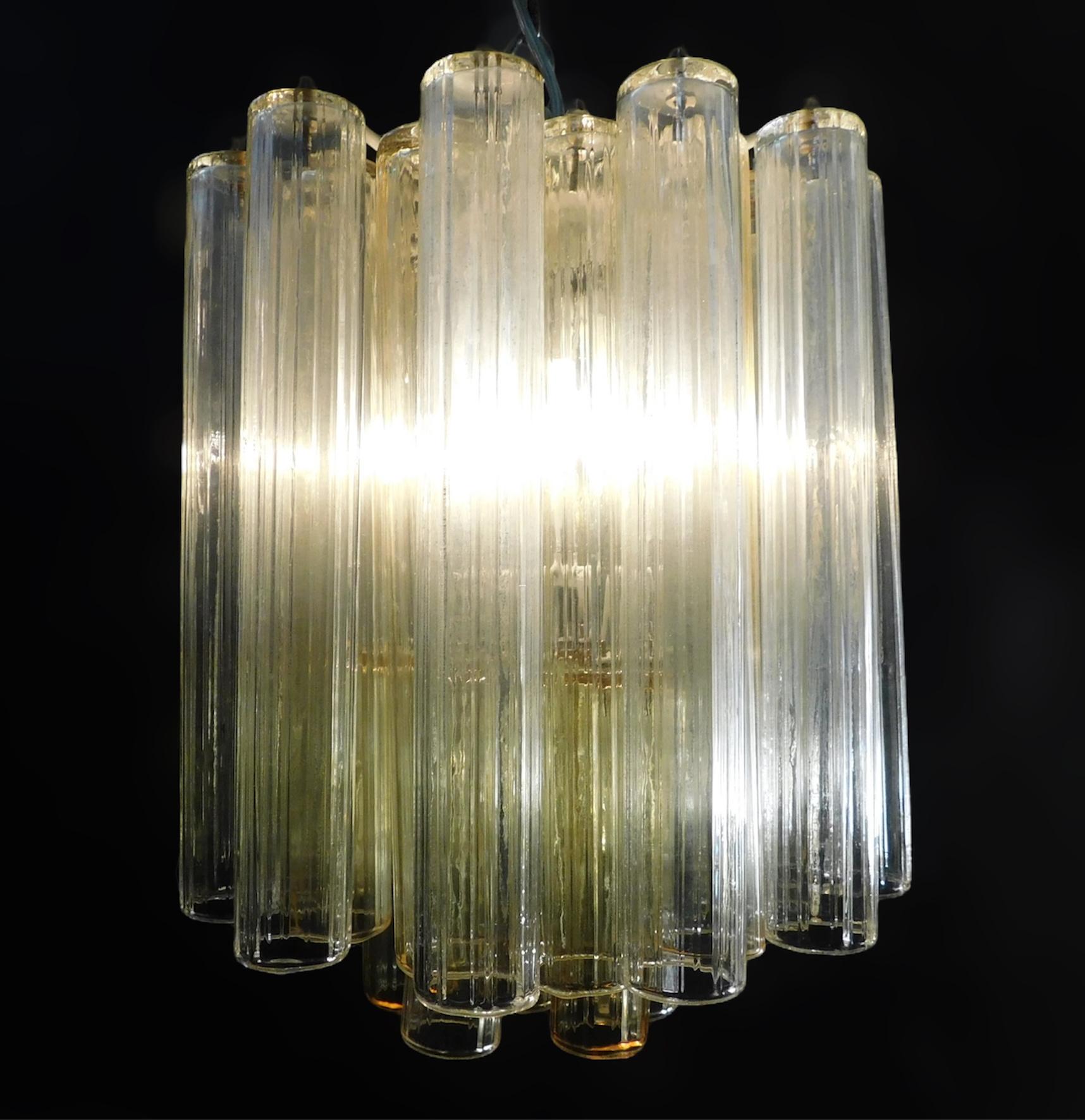Verre de Murano Lustre à tubes de Murano transparents et jaunes en vente
