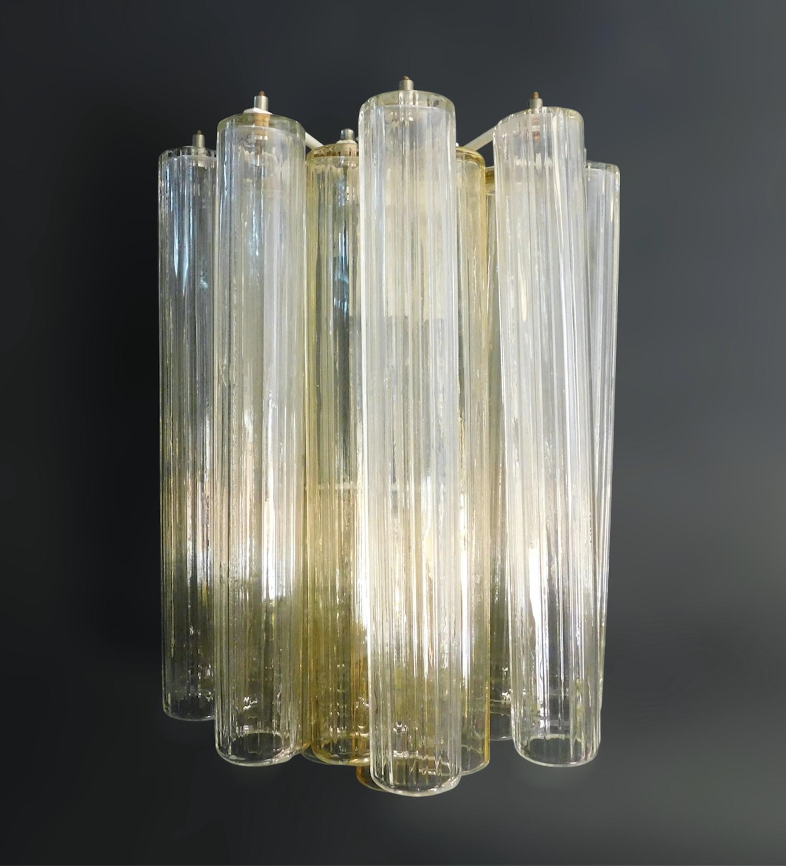 Aplique de Tubos de Murano Transparentes y Amarillos, 5 Disponibles en Bueno estado para la venta en Los Angeles, CA