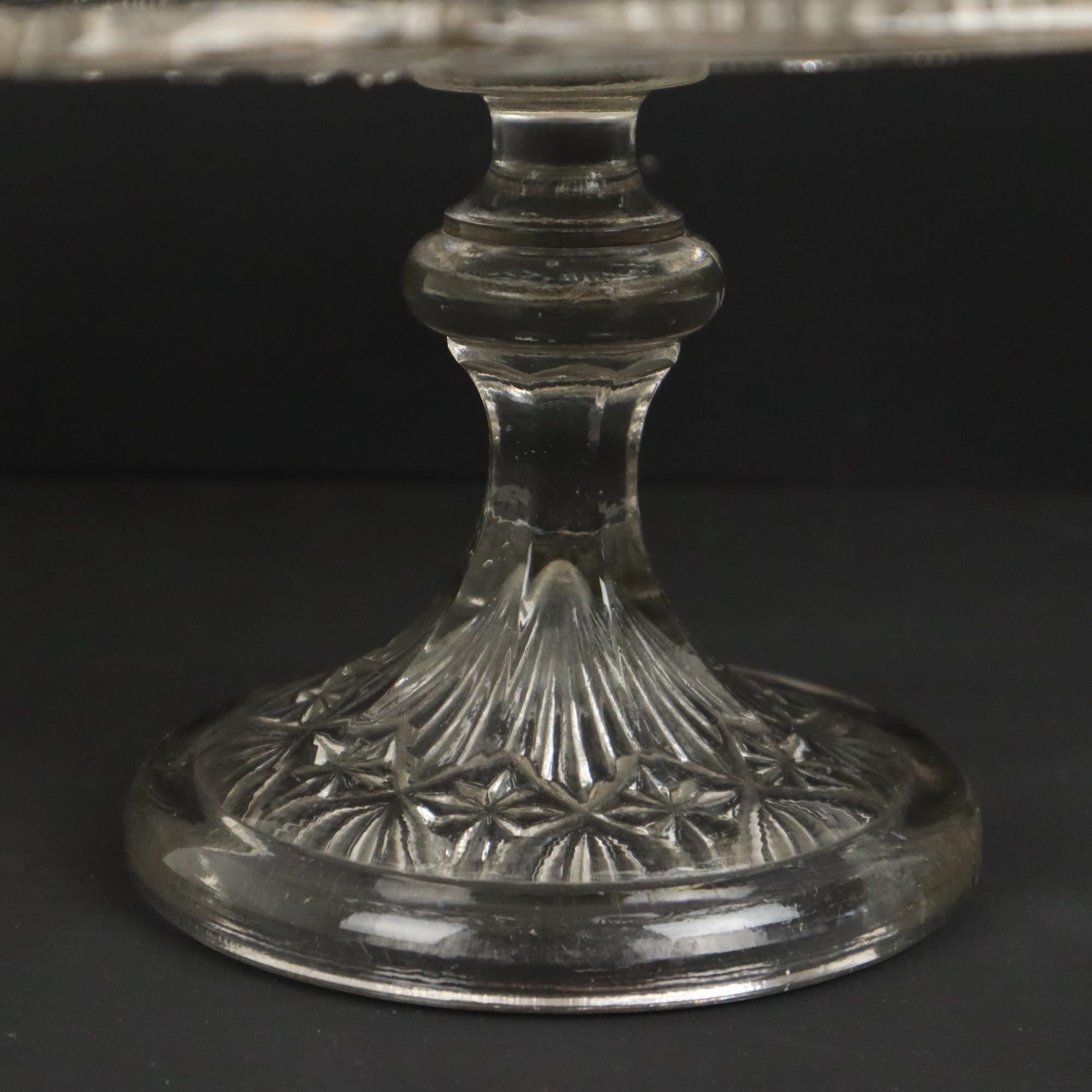 Clear Art Deco Cake Stand Pressed Glass Vintage Cake Stand SIV Deposé For Sale 1