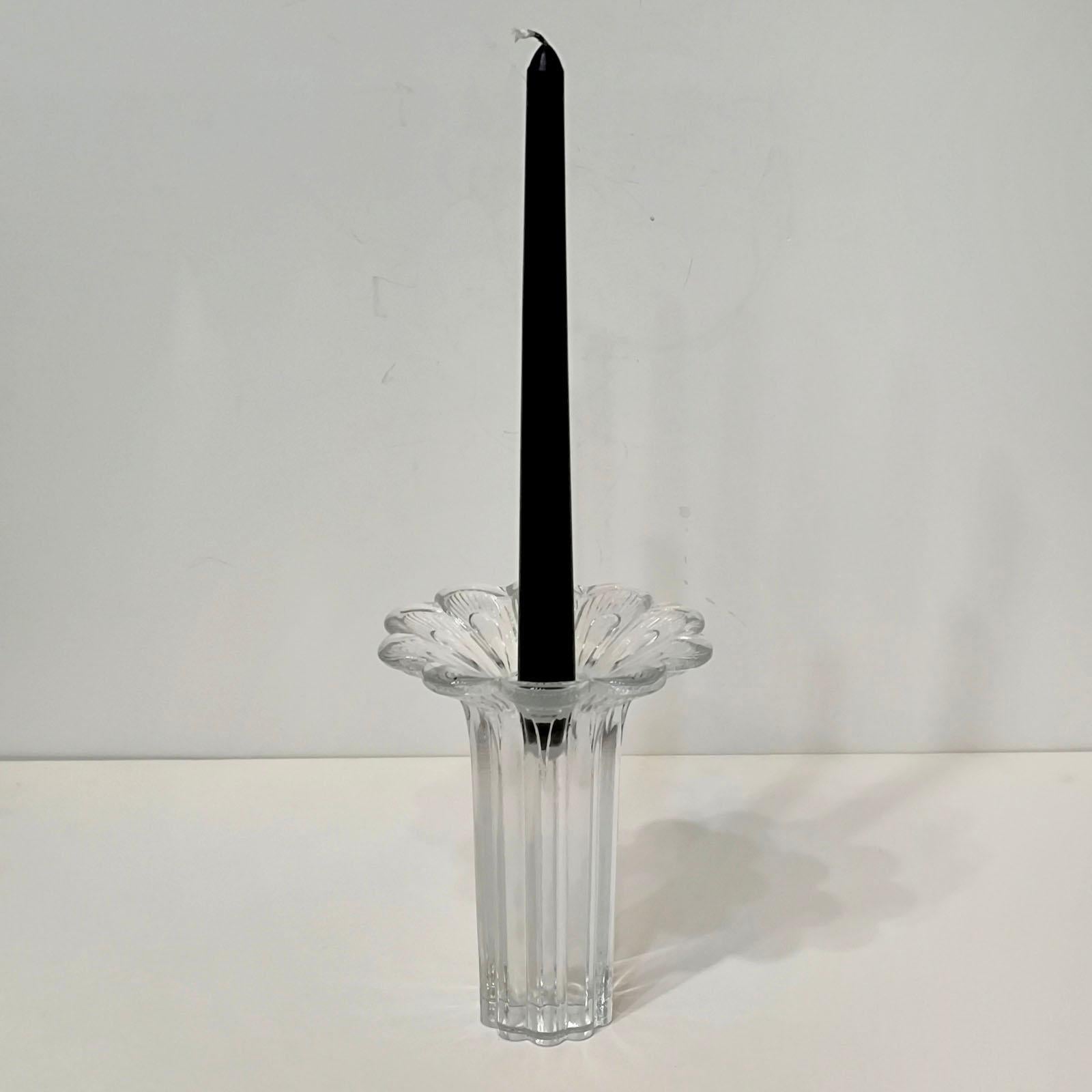 Kerzenhalter aus klarem Kunstglas mit Blumenaufsatz aus Klarglas von Paul Isling für Nybro Schweden im Zustand „Hervorragend“ im Angebot in Bochum, NRW