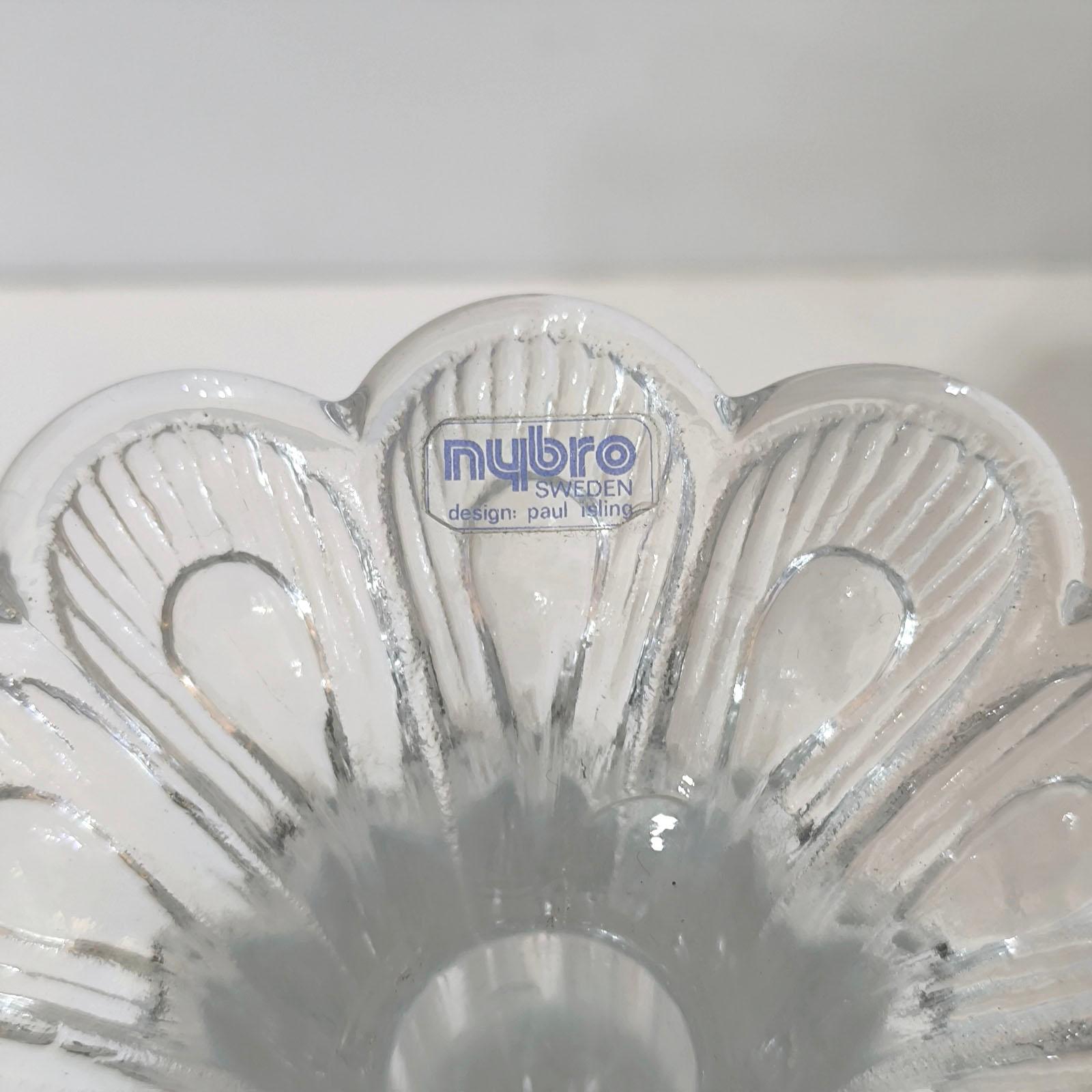 Kerzenhalter aus klarem Kunstglas mit Blumenaufsatz aus Klarglas von Paul Isling für Nybro Schweden im Angebot 1