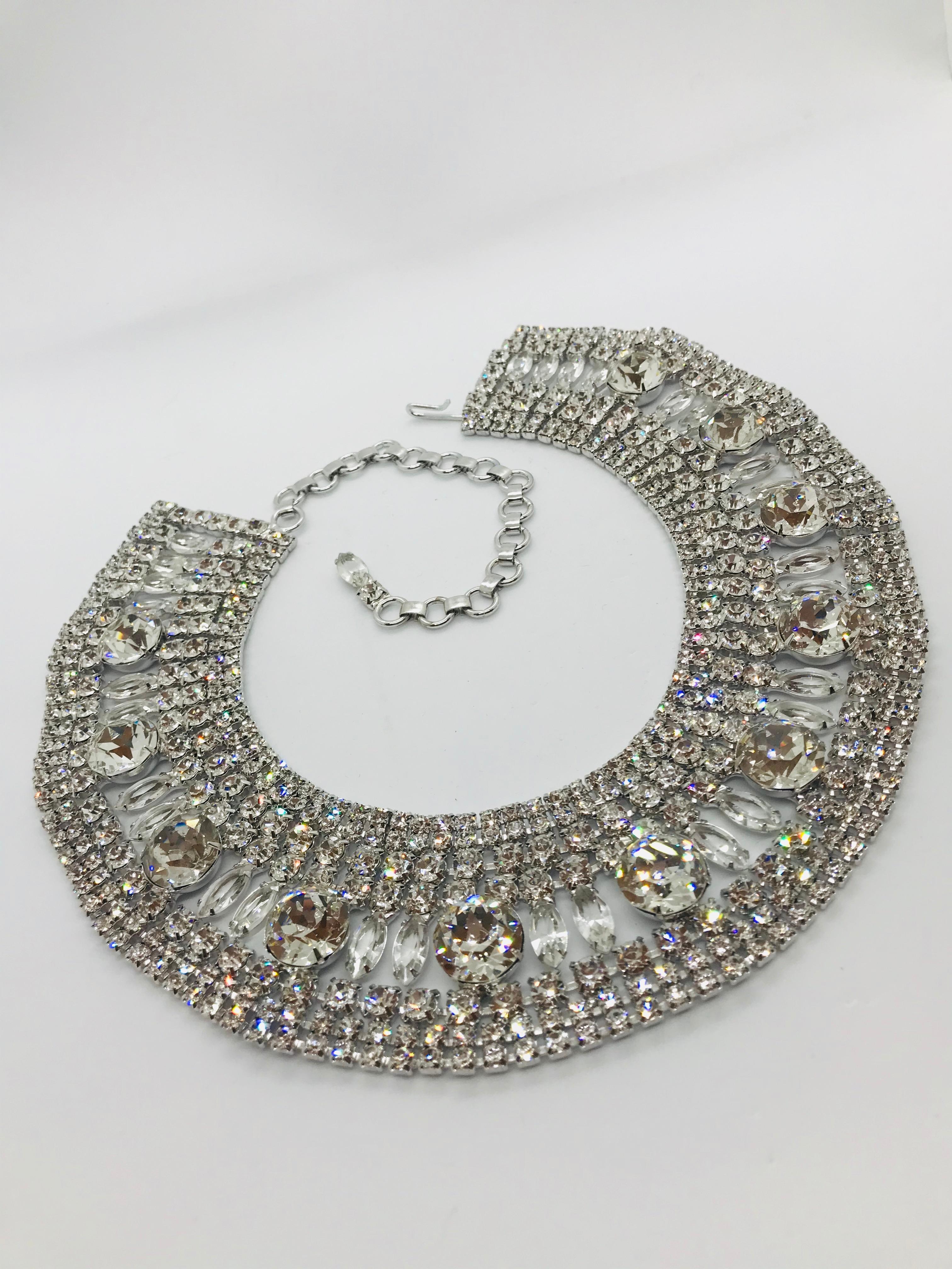 We consider a crystal collar necklace as 