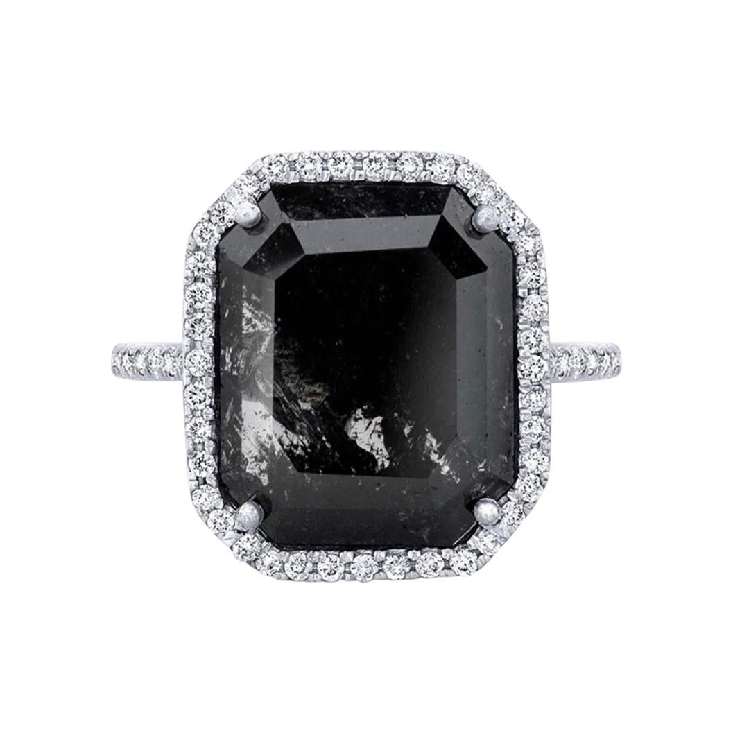 Clear Black Portrait Cut Rustic Diamond Ring with Diamond Halo in 18k White Gold For Sale