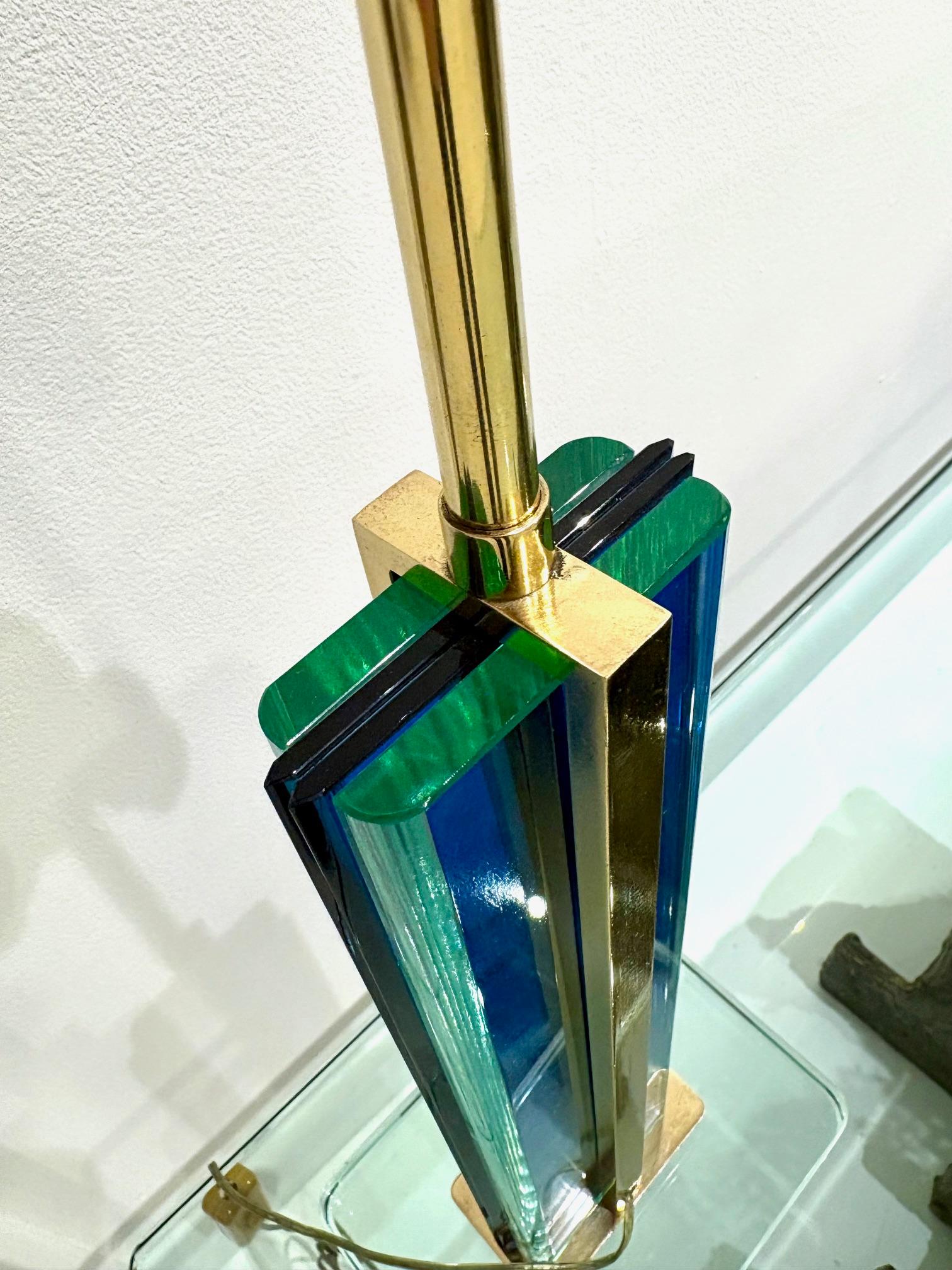 Lampada da tavolo in vetro blu trasparente e ottone di Pietro Chiesa per Fontana Arte in vendita 9