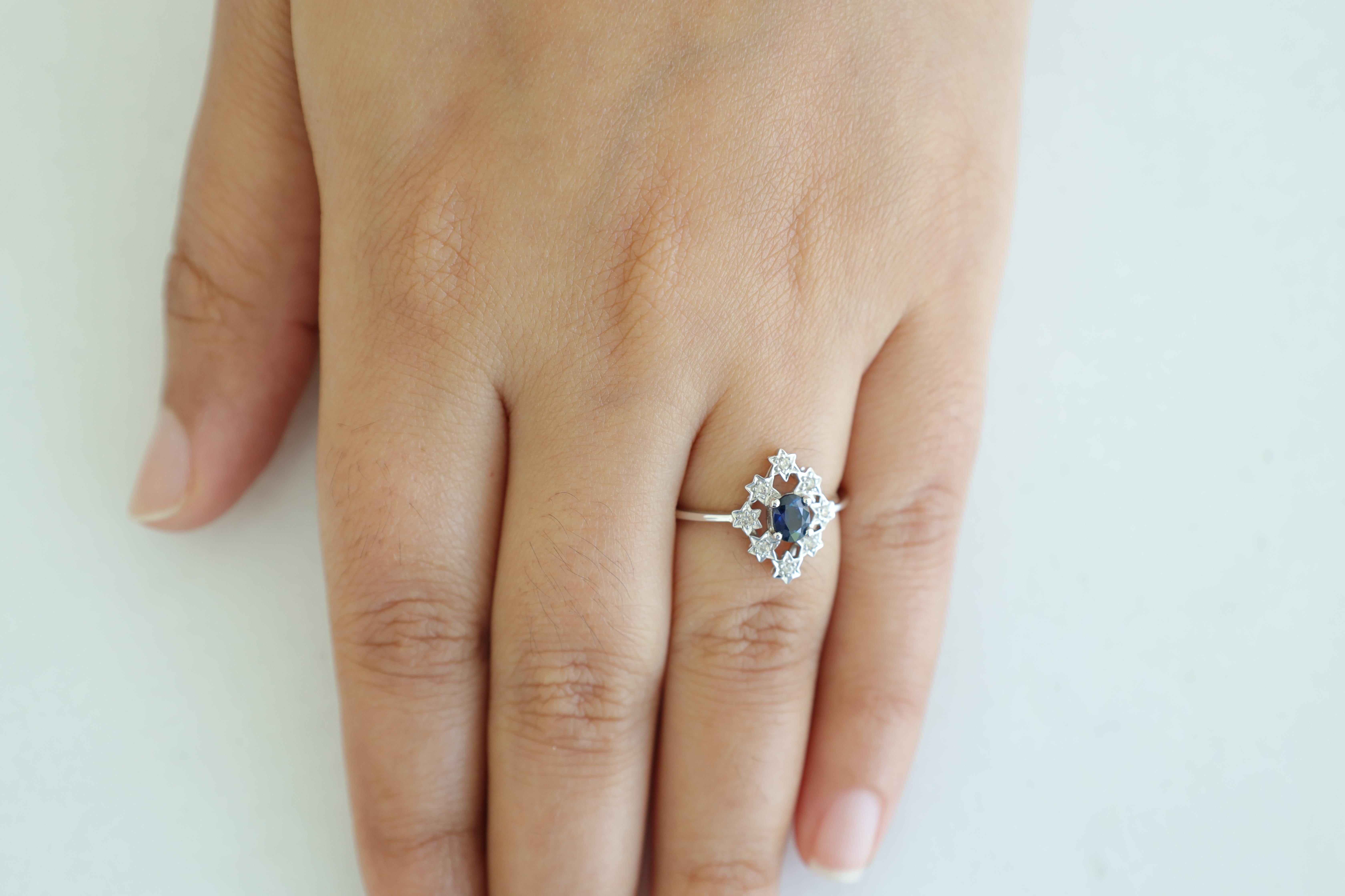  Ring aus 18 Karat Gold mit klarem, blauem Saphir und rundem Diamanten im Brillantschliff  (Zeitgenössisch) im Angebot