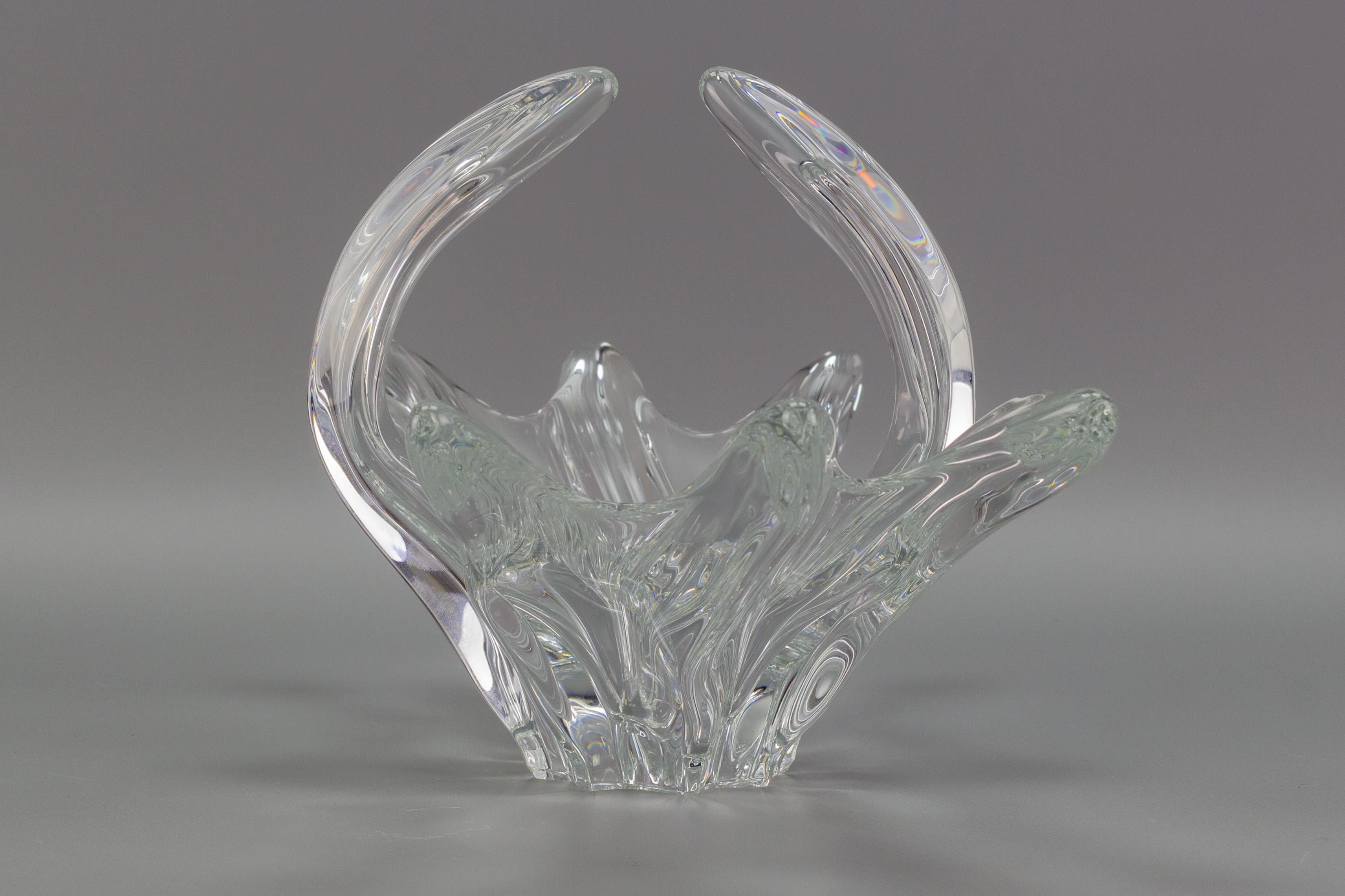 Clear Crystal Glass Fruit Bowl or Centerpiece by Art Vannes France, 1960s For Sale 3