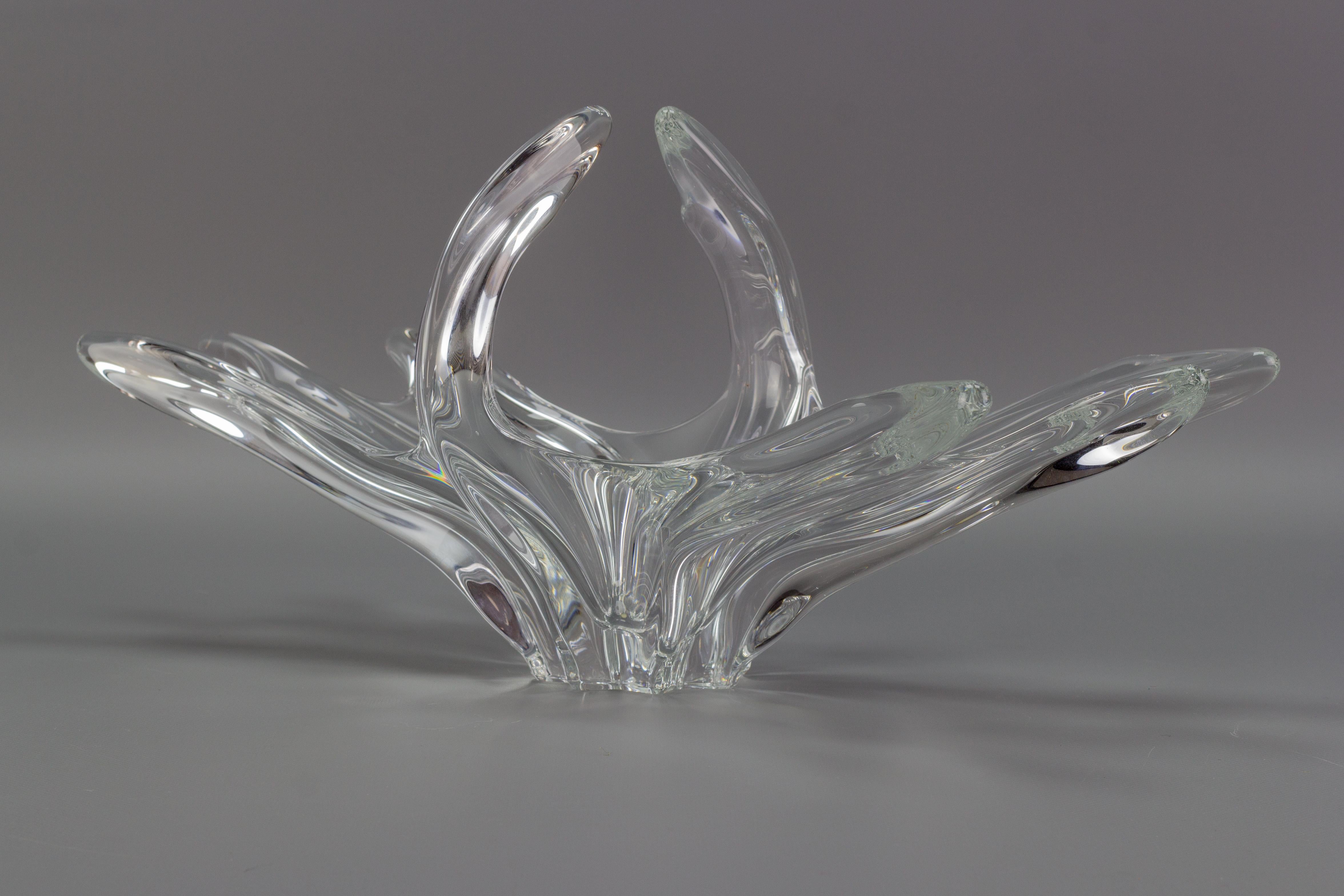 Clear Crystal Glass Fruit Bowl or Centerpiece by Art Vannes France, 1960s For Sale 5
