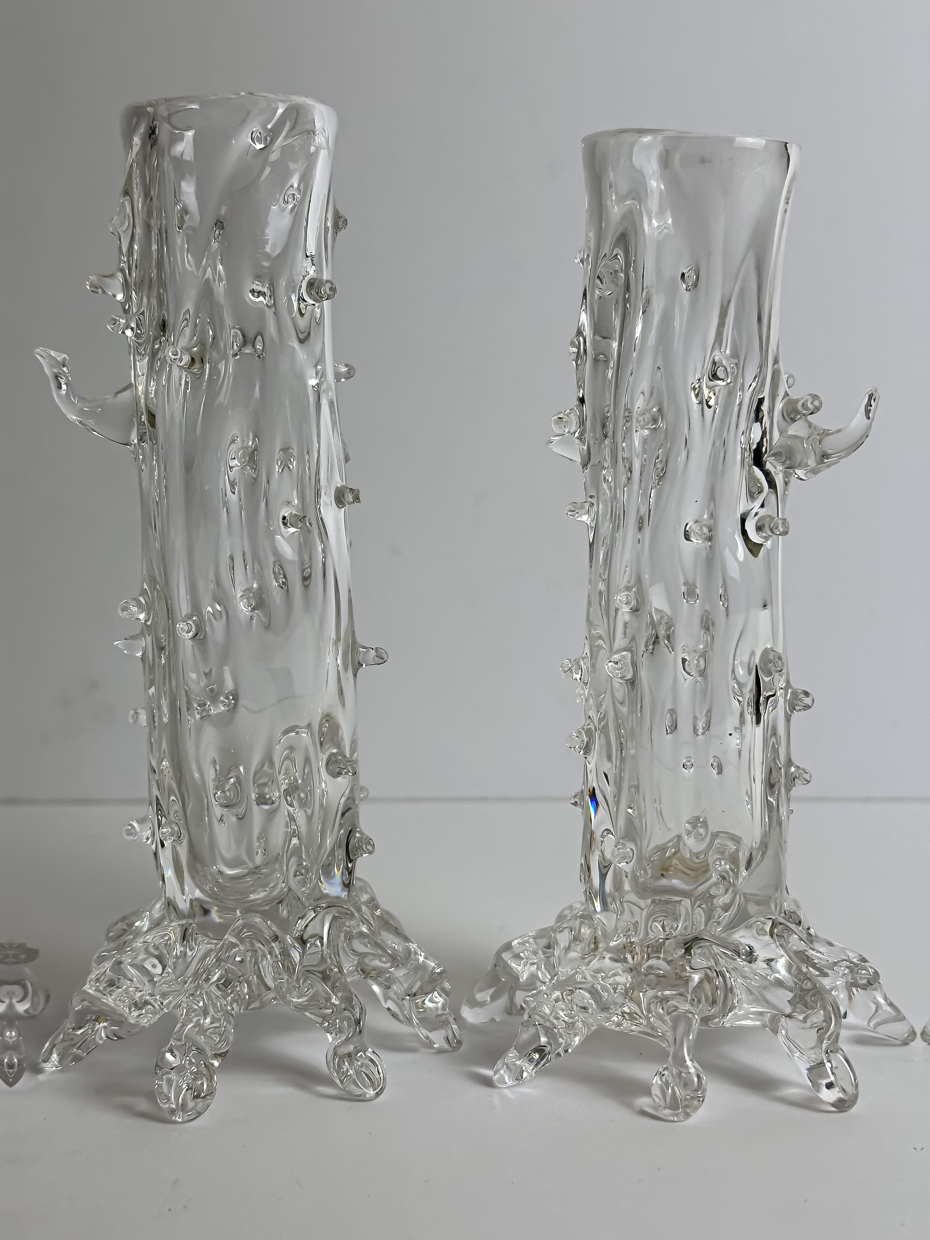 Viktorianische Dornenvasen aus klarem Kristall, tschechisch, 1890er Jahre, Satz von vier Stück (Handgefertigt) im Angebot