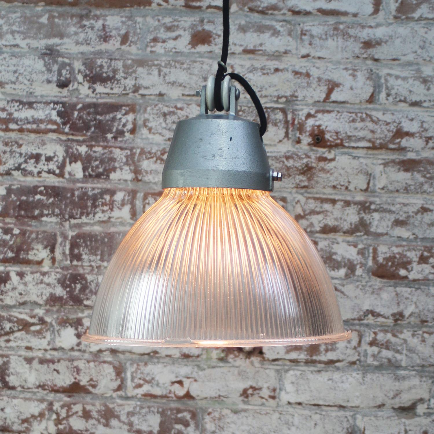 Clear Cut Glass Vintage Industrial Pendant Lights by Holophane France In Good Condition In Amsterdam, NL