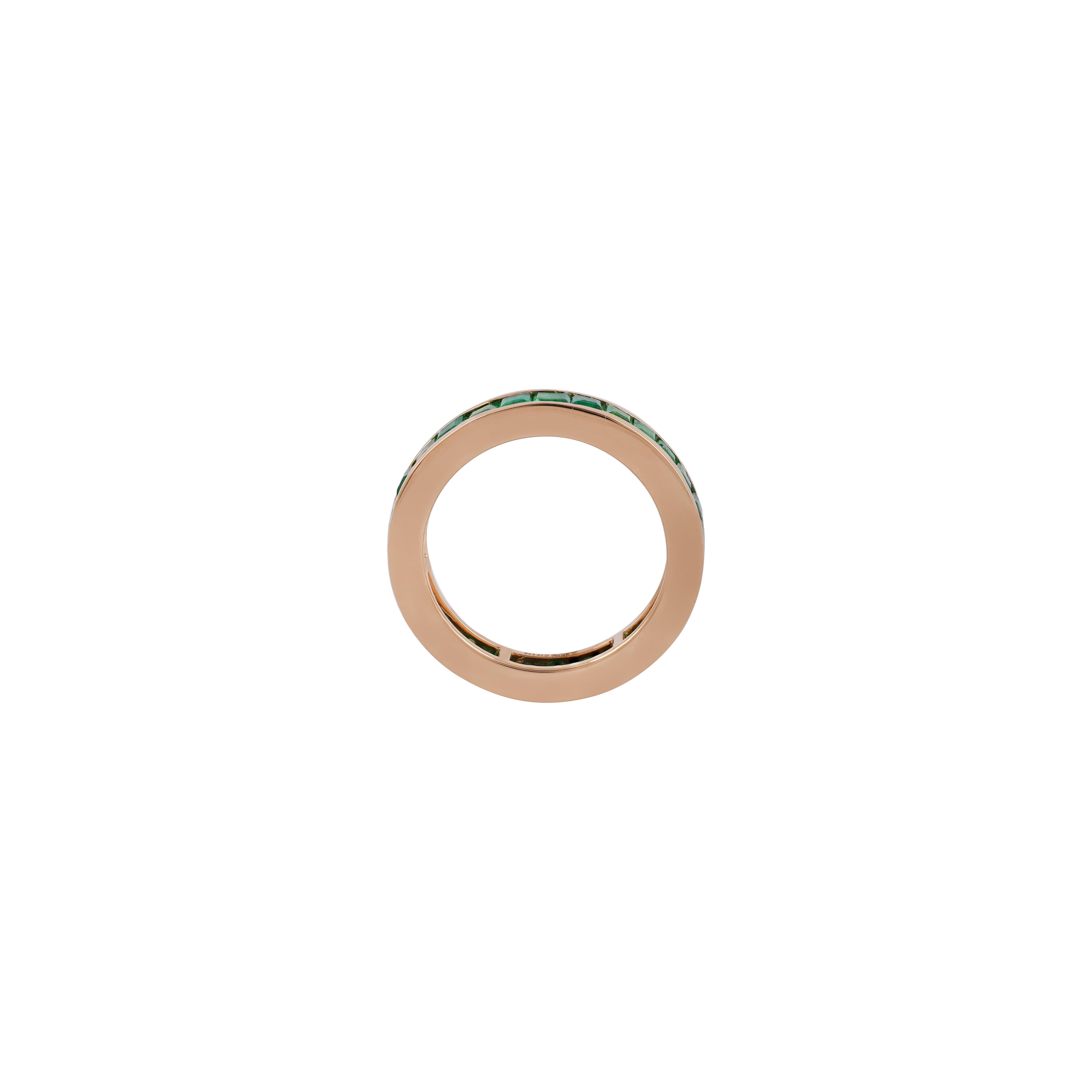Modern Clear Emeralds Channel Setting Band 2.29 Carat in Yellow Gold For Sale