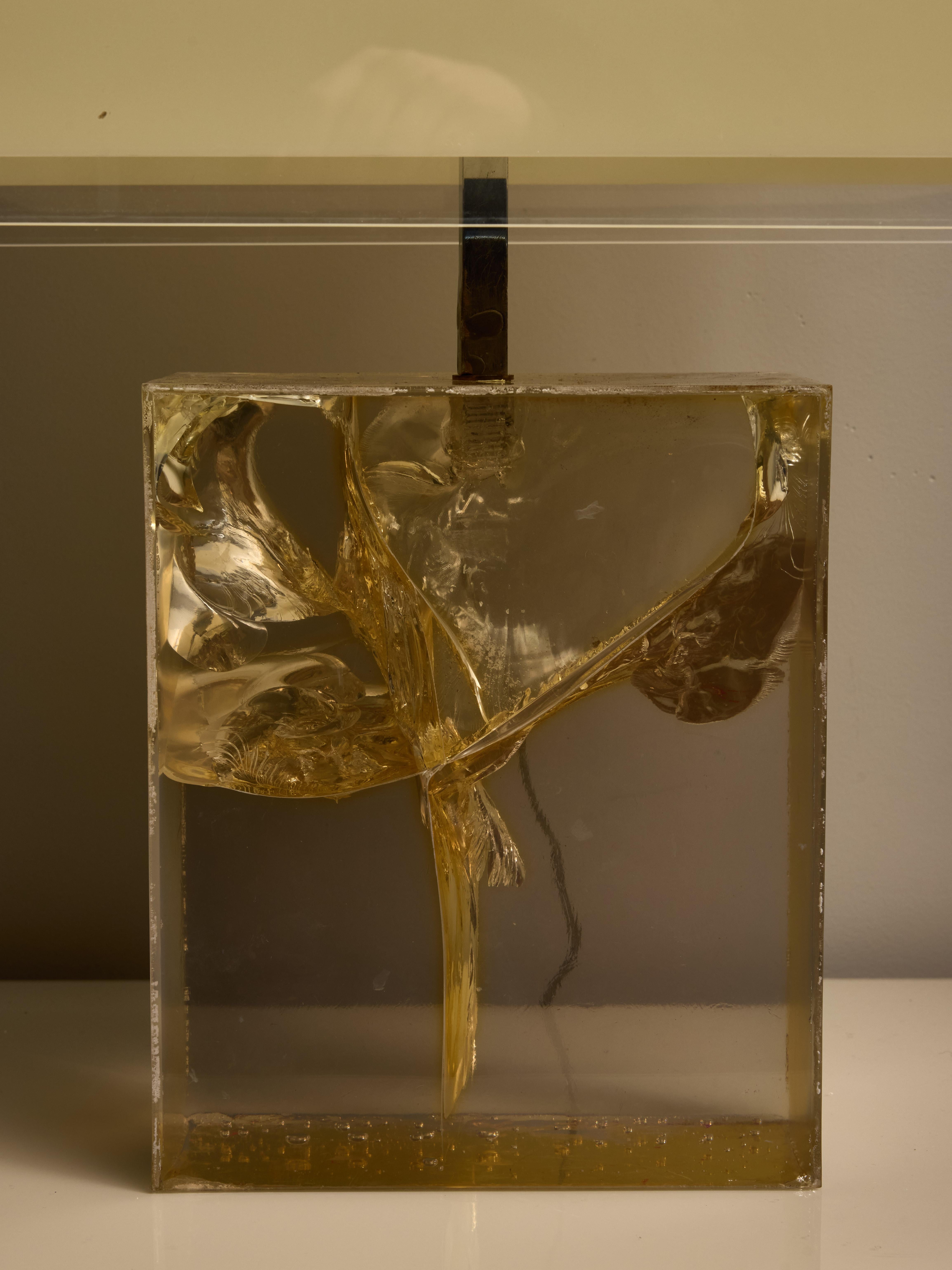 Clear Fractal Resin Table Lamp with Plexi Shade by Marie Claude de Fouquieres In Good Condition For Sale In Saint-Ouen, IDF