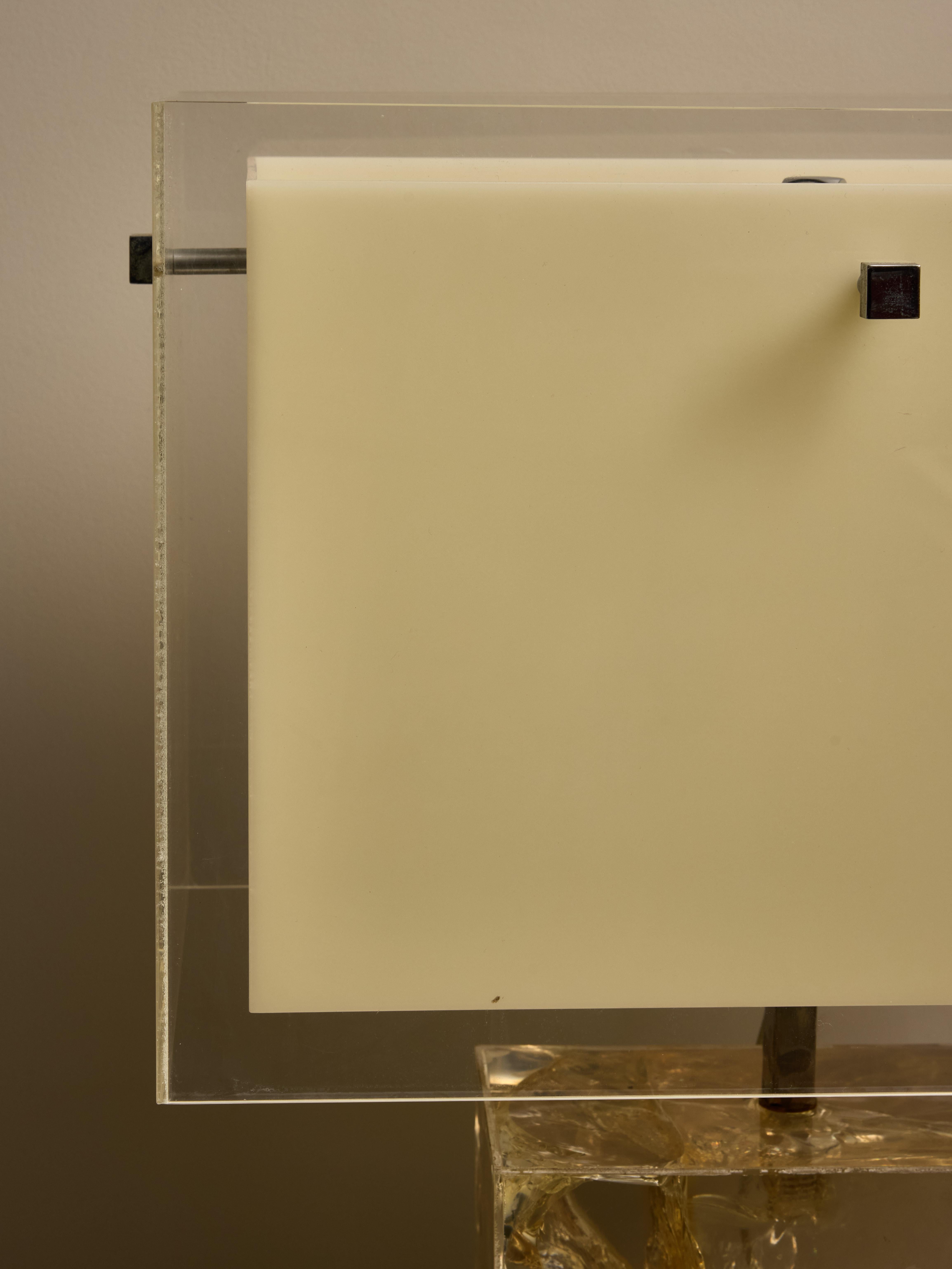 Clear Fractal Resin Table Lamp with Plexi Shade by Marie Claude de Fouquieres For Sale 1