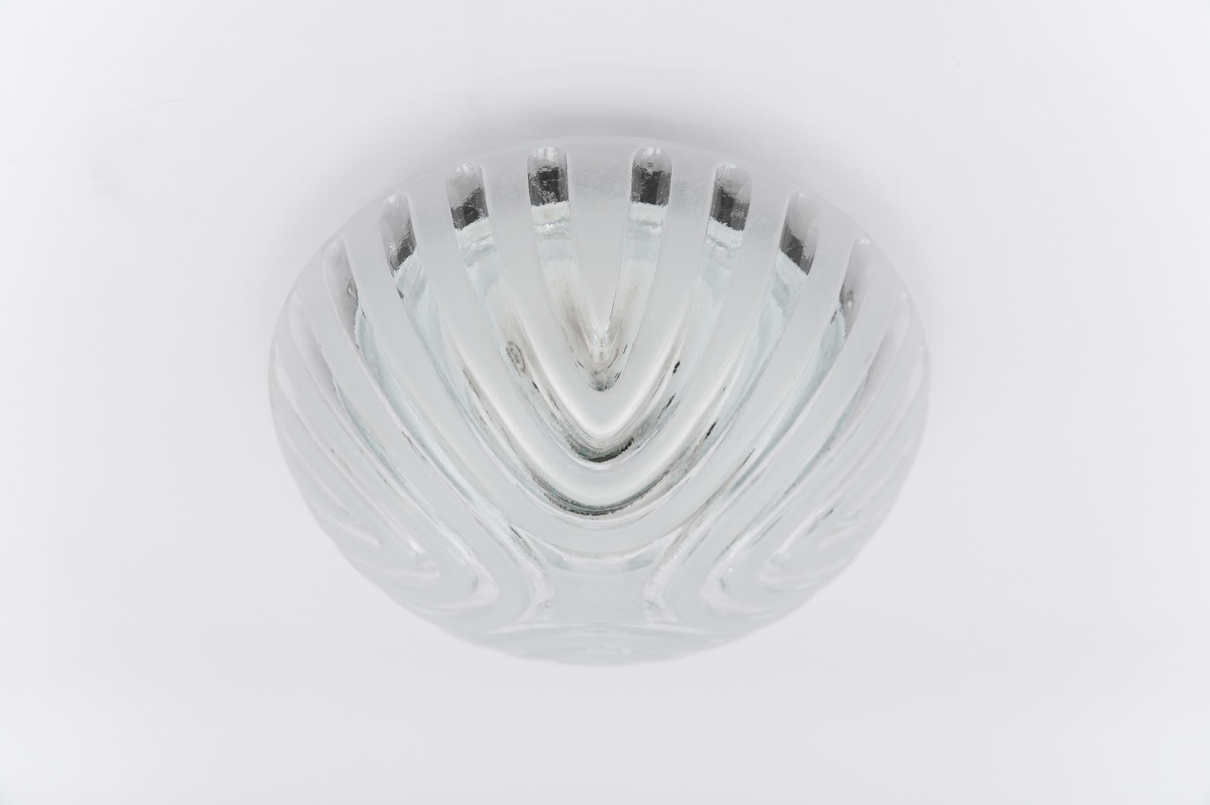 Metallo Lampada da incasso rotonda 3D in vetro trasparente, Germania 1960 in vendita