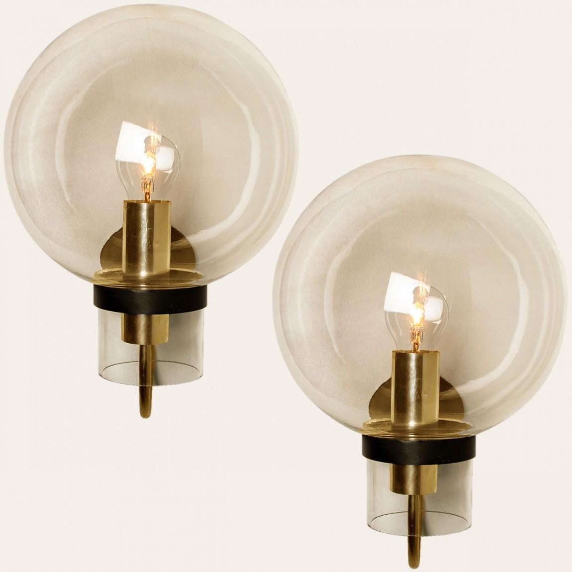 Clear Glass and Brass Wall Lamps by Glashütte Limburg, 1975s In Good Condition For Sale In Rijssen, NL