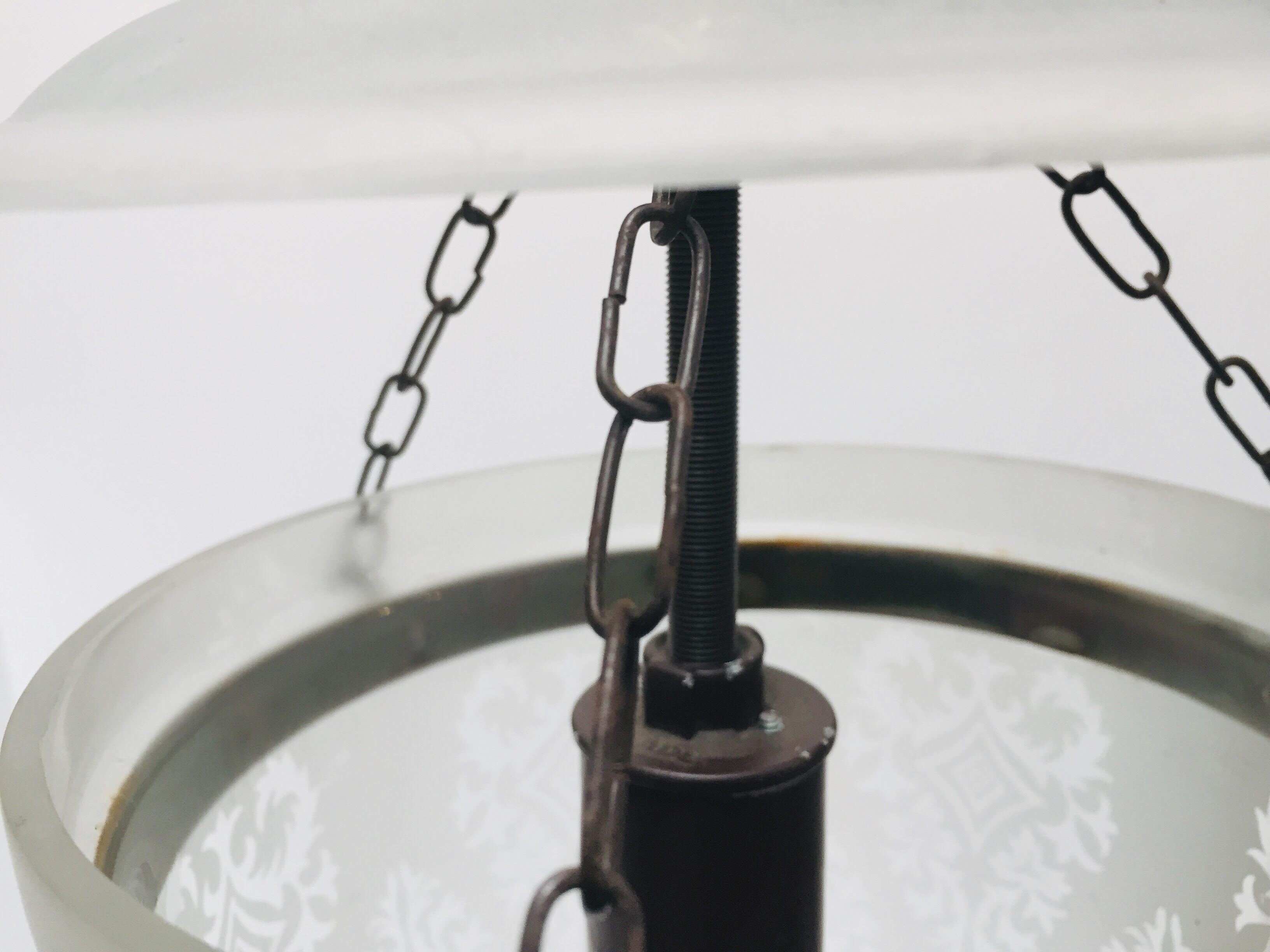 Glocke aus mattiertem Klarglas JAR Hall Lantern (20. Jahrhundert) im Angebot