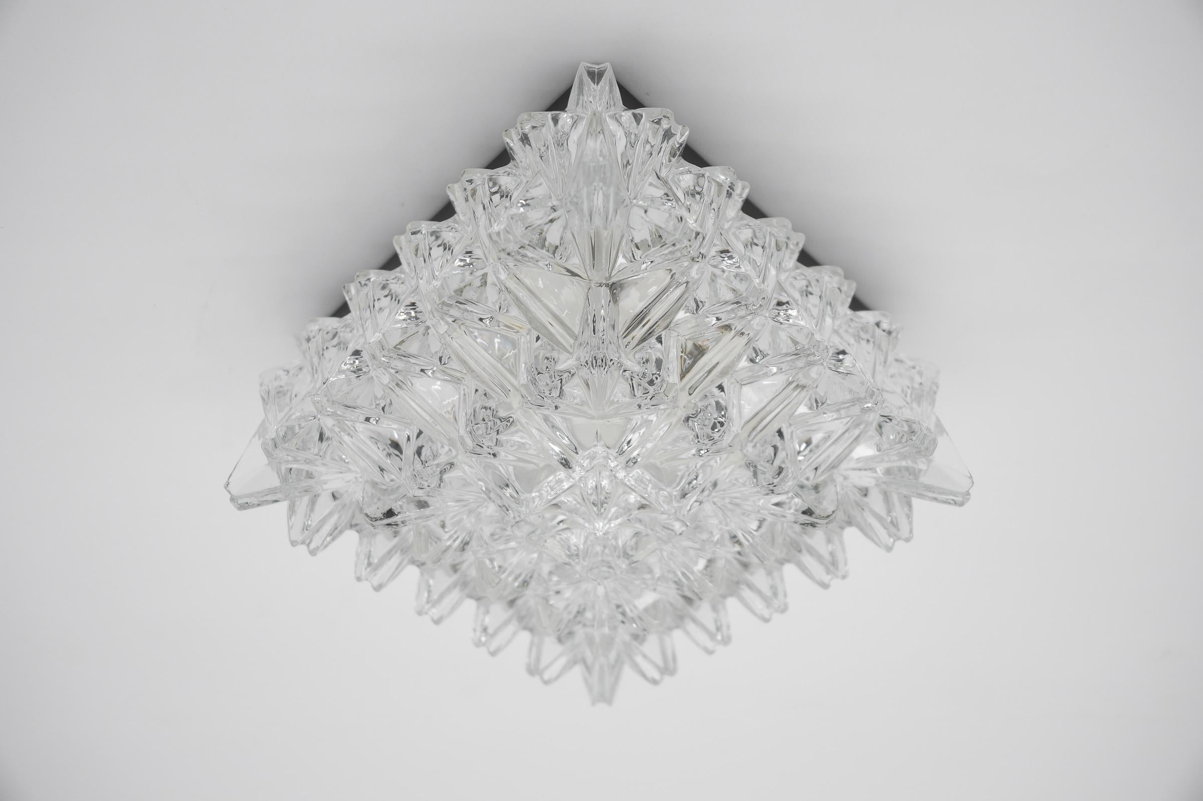 Clear Glass Flush Mount Lamp, Germany 1960s In Good Condition For Sale In Nürnberg, Bayern