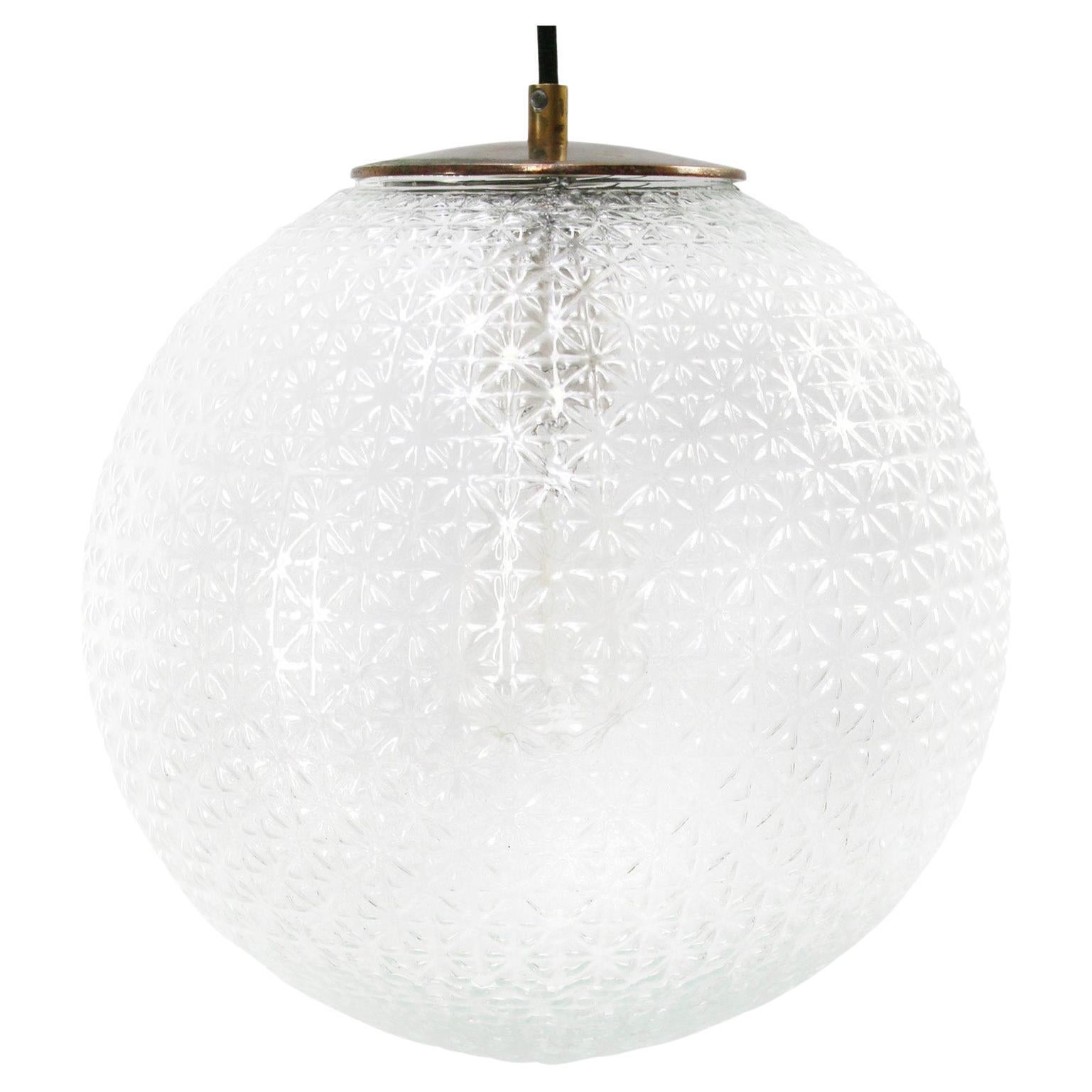 Lampes à suspension vintage européennes en forme de globe en verre transparent avec dessus en laiton