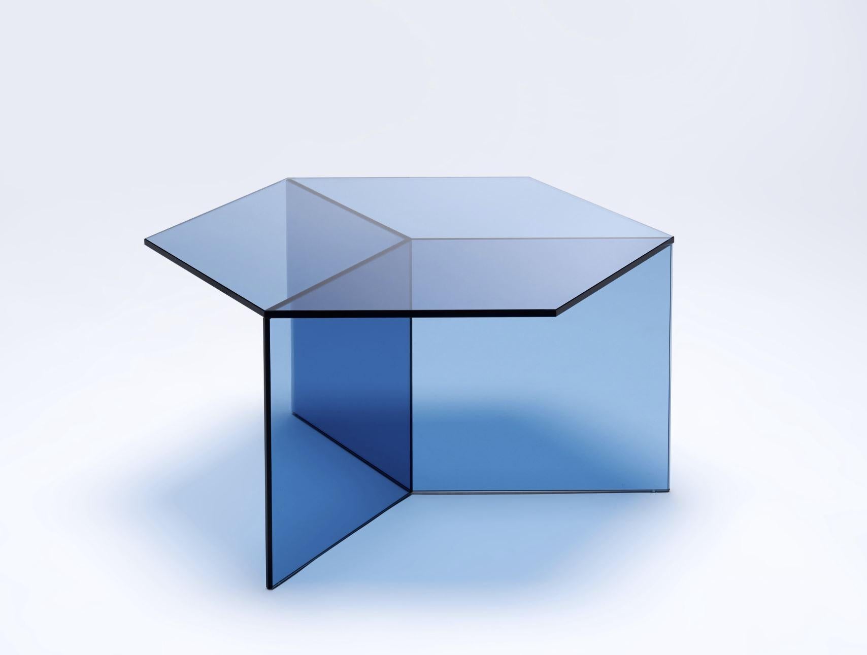 Couchtisch „Isom Square“ aus klarem Glas, Sebastian Scherer (Moderne)