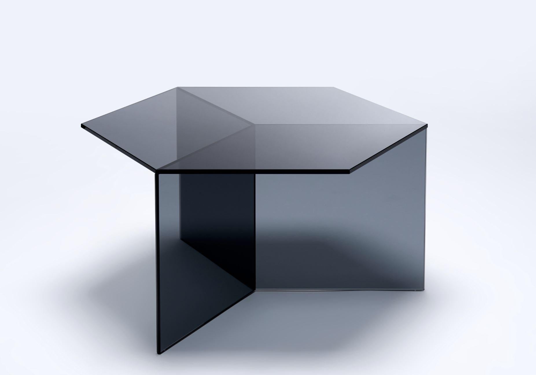 Couchtisch „Isom Square“ aus klarem Glas, Sebastian Scherer (Moderne) im Angebot