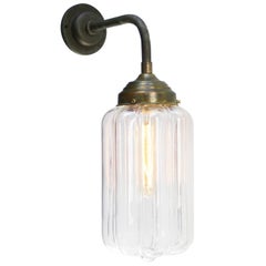 Apliques de hierro fundido y latón con cristal transparente de mediados de siglo