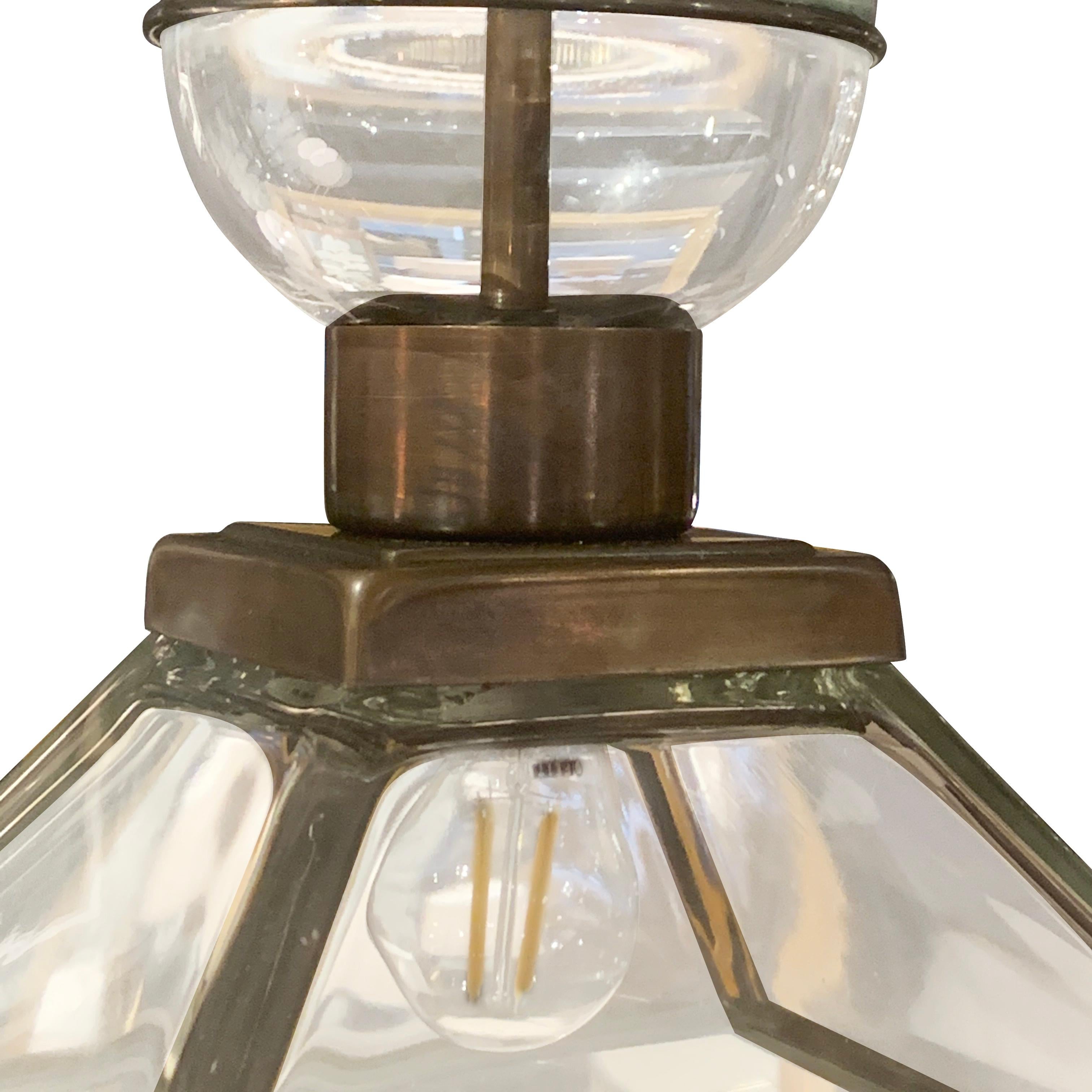 Italian Clear Glass Pyramid Shape Pair of Pendant Lights, Italy, Contemporary