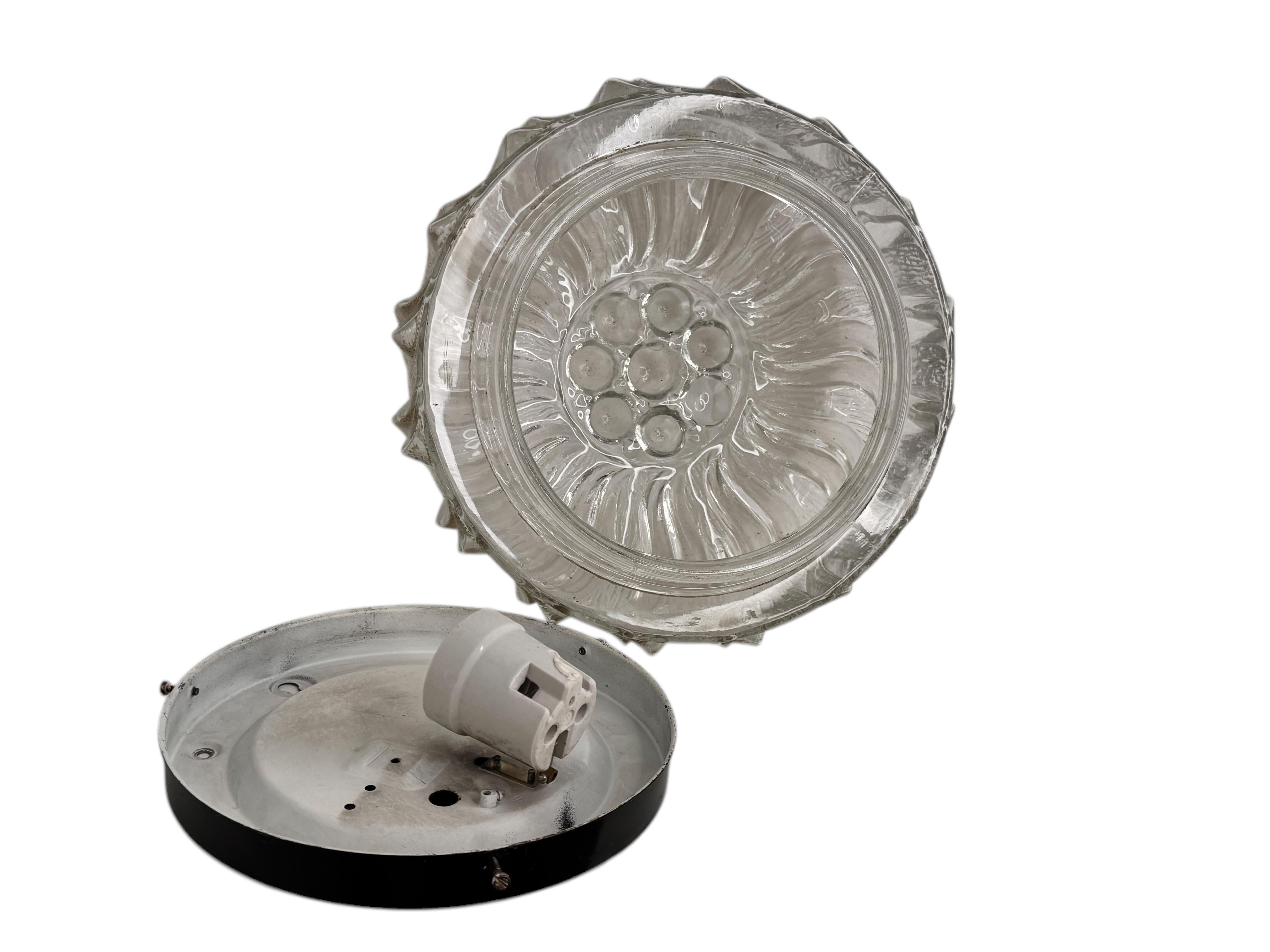 Runde Einbau-Deckenleuchte aus klarem Glas mit Sonnenblumenmuster, 1970er Jahre im Angebot 3