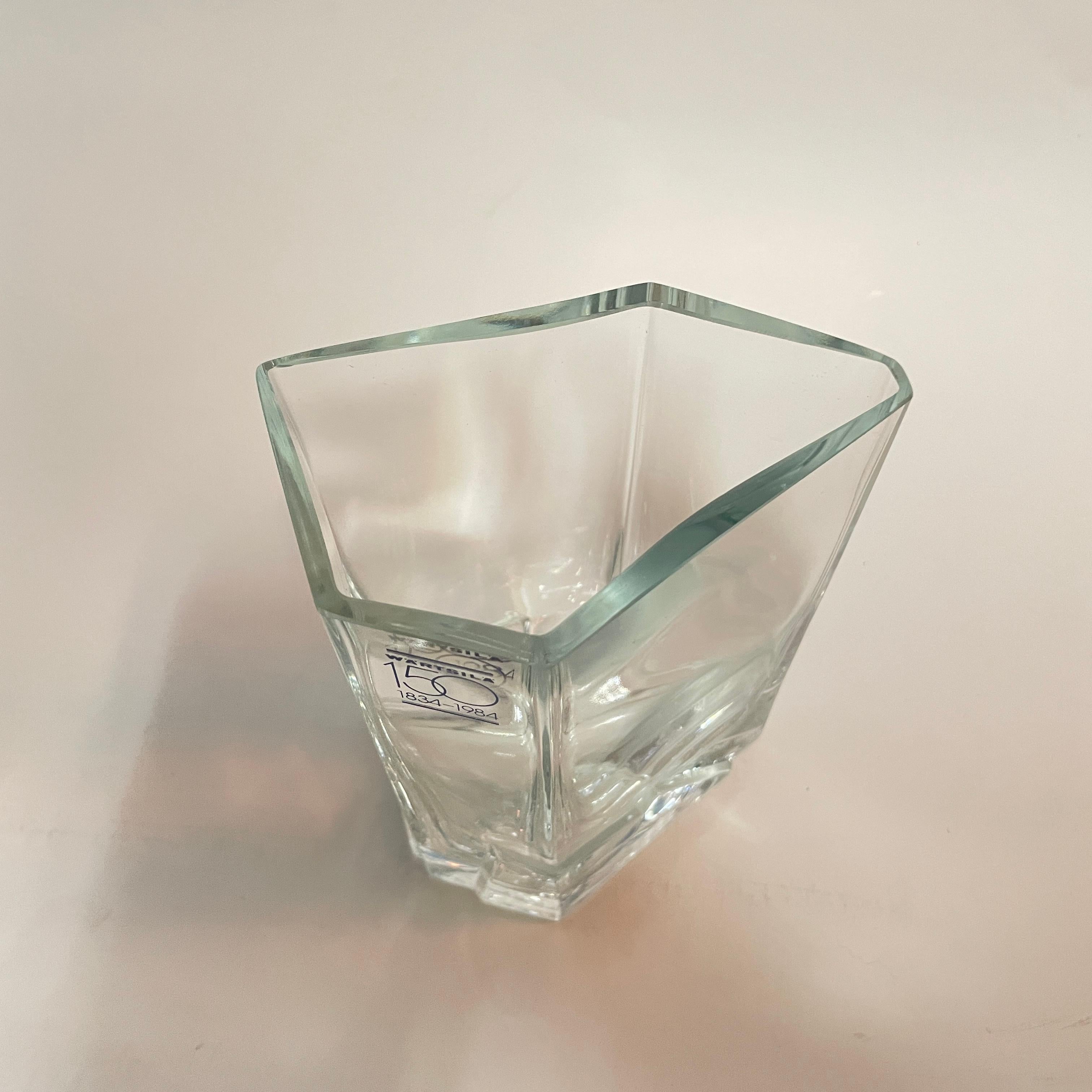 Clear Glass Vase made by Nuutajärvi glassworks Finland in 1984. In Good Condition For Sale In Turku, FI