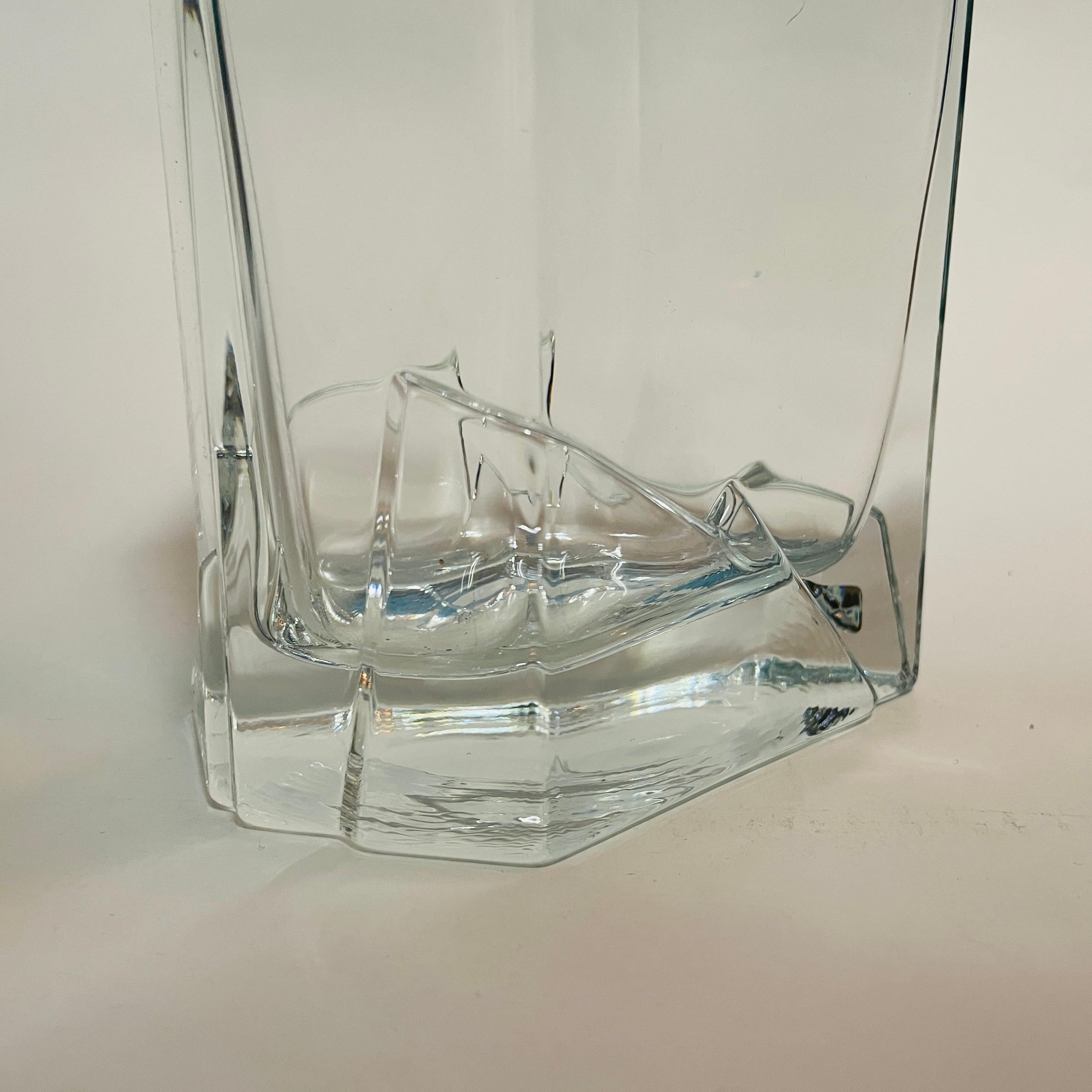 Blown Glass Clear Glass Vase made by Nuutajärvi glassworks Finland in 1984. For Sale