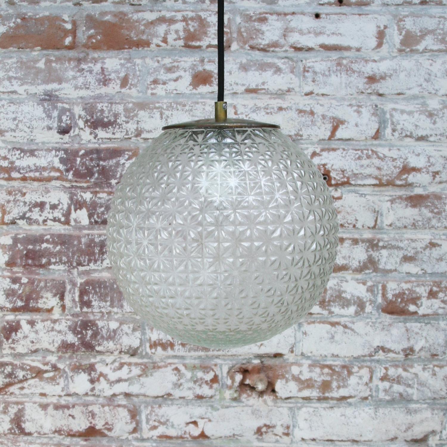 Clear Glass Vintage Midcentury Brass Top Pendant Lights In Good Condition For Sale In Amsterdam, NL