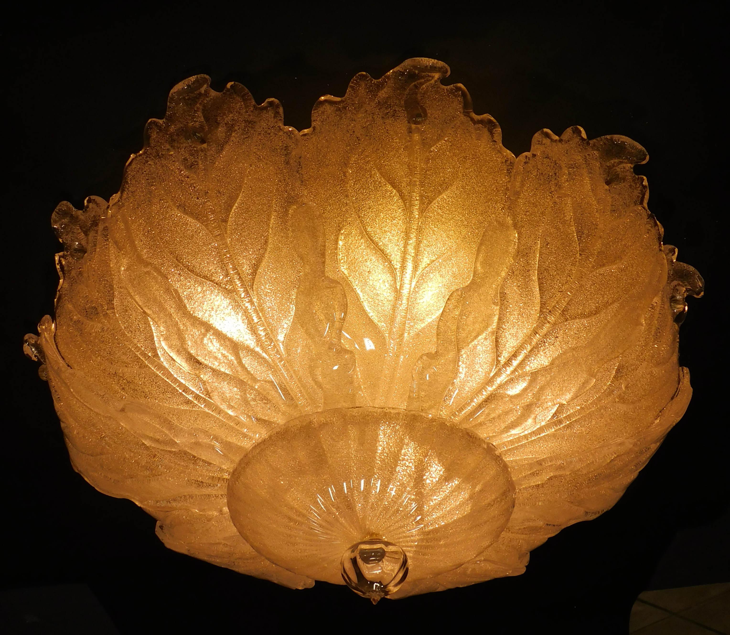 Clear Graniglia Murano Flush Mount Bon état - En vente à Los Angeles, CA