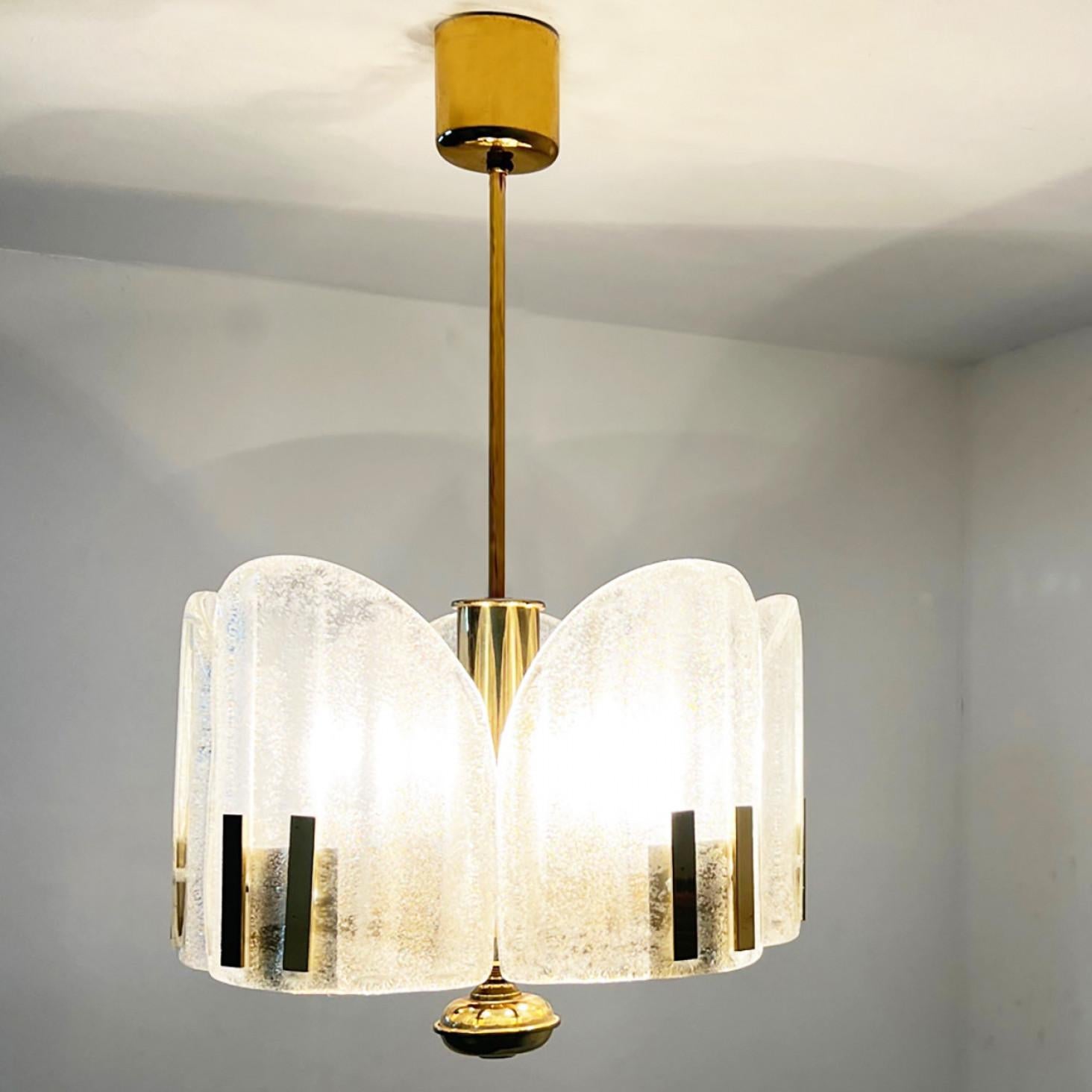 Swedish Clear Ice Glass Chandelier in the style of Fagerlund, 1960s For Sale