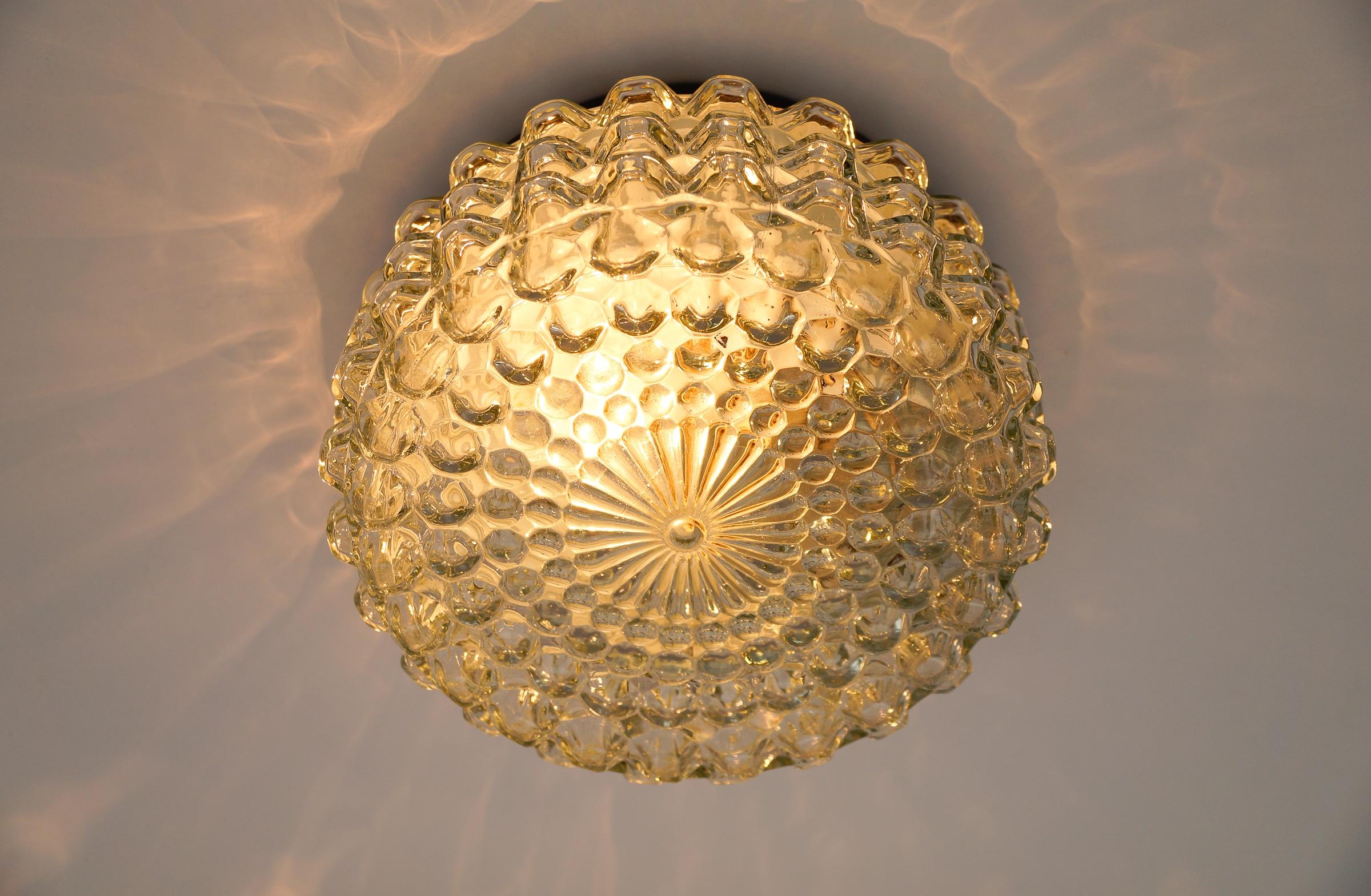 Clear Lovely Bubble Glass Wall Lamp or Flush Mount Light, 1960s Germany For Sale 2