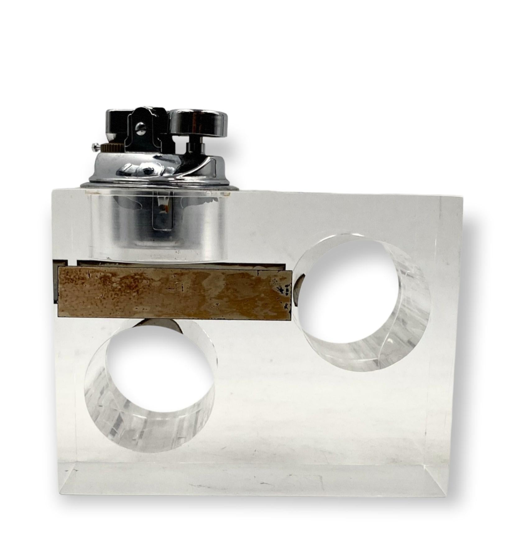 Clear Lucite and Brass Cubist Table Lighter, Italy, 1970s 2